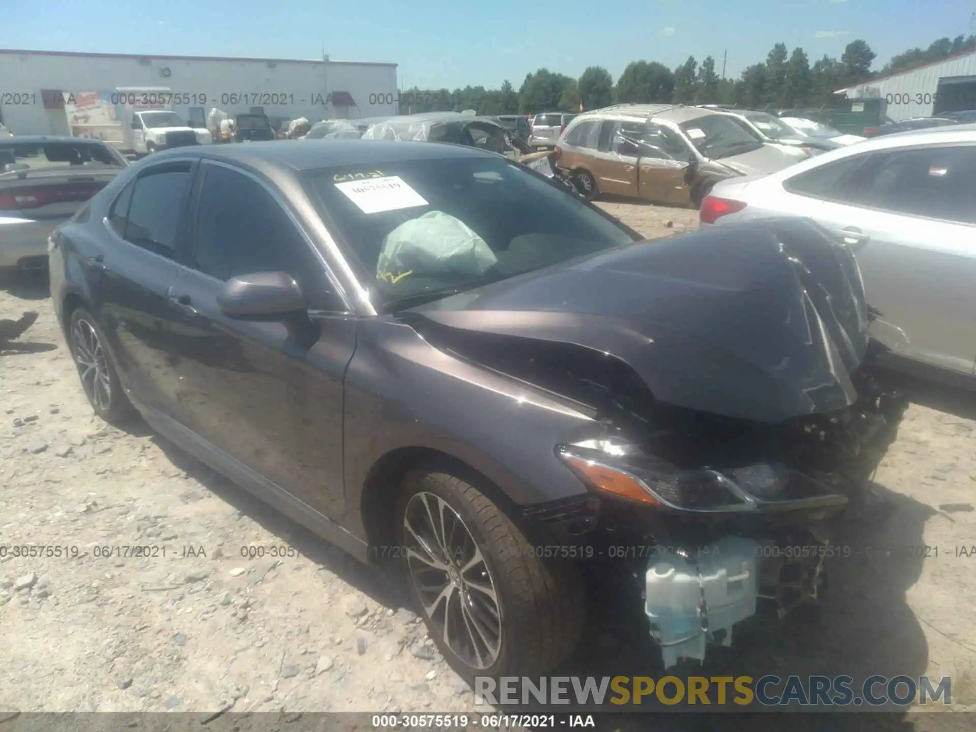 1 Photograph of a damaged car 4T1G11AK3LU875308 TOYOTA CAMRY 2020