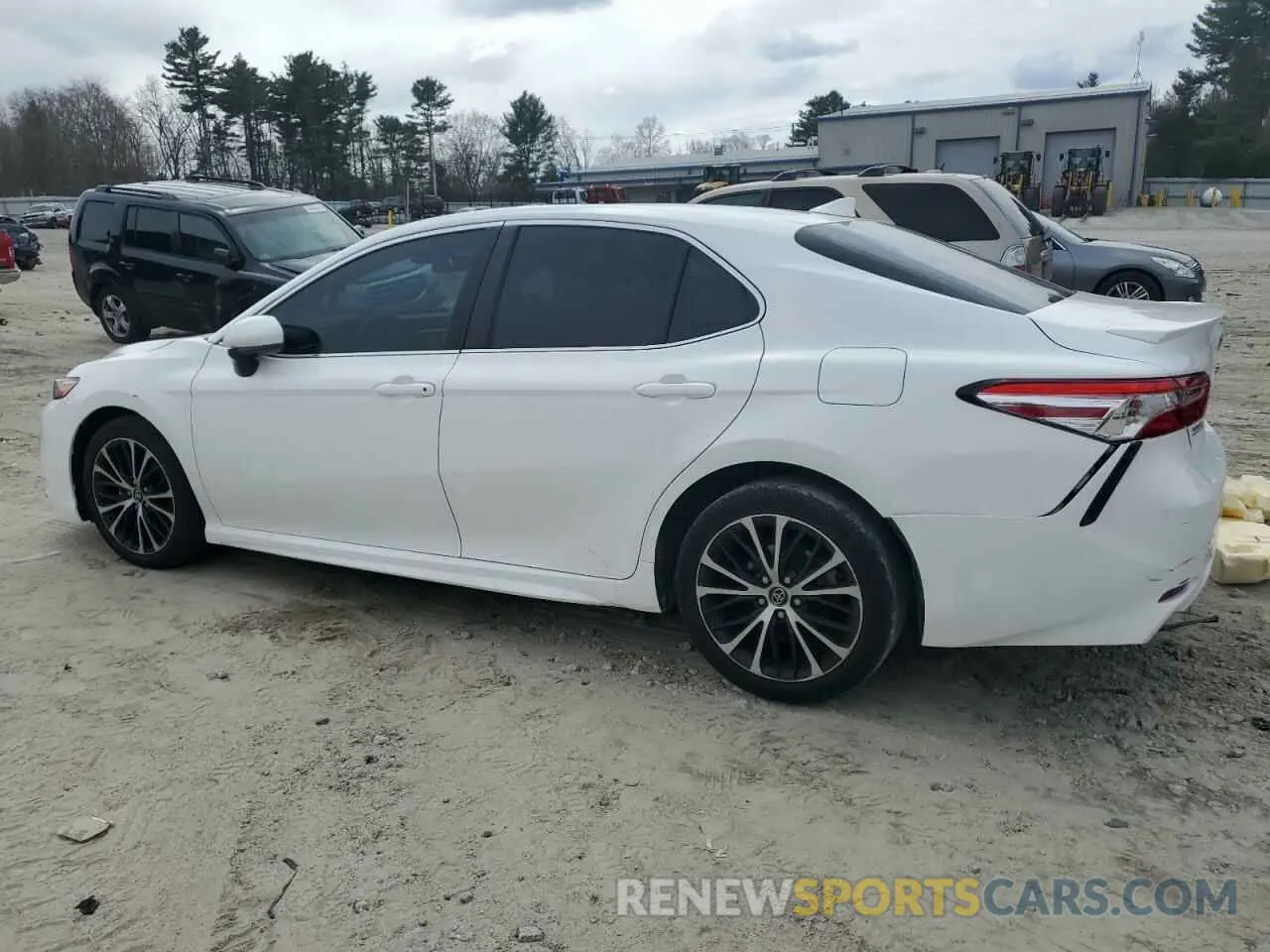2 Photograph of a damaged car 4T1G11AK3LU877172 TOYOTA CAMRY 2020