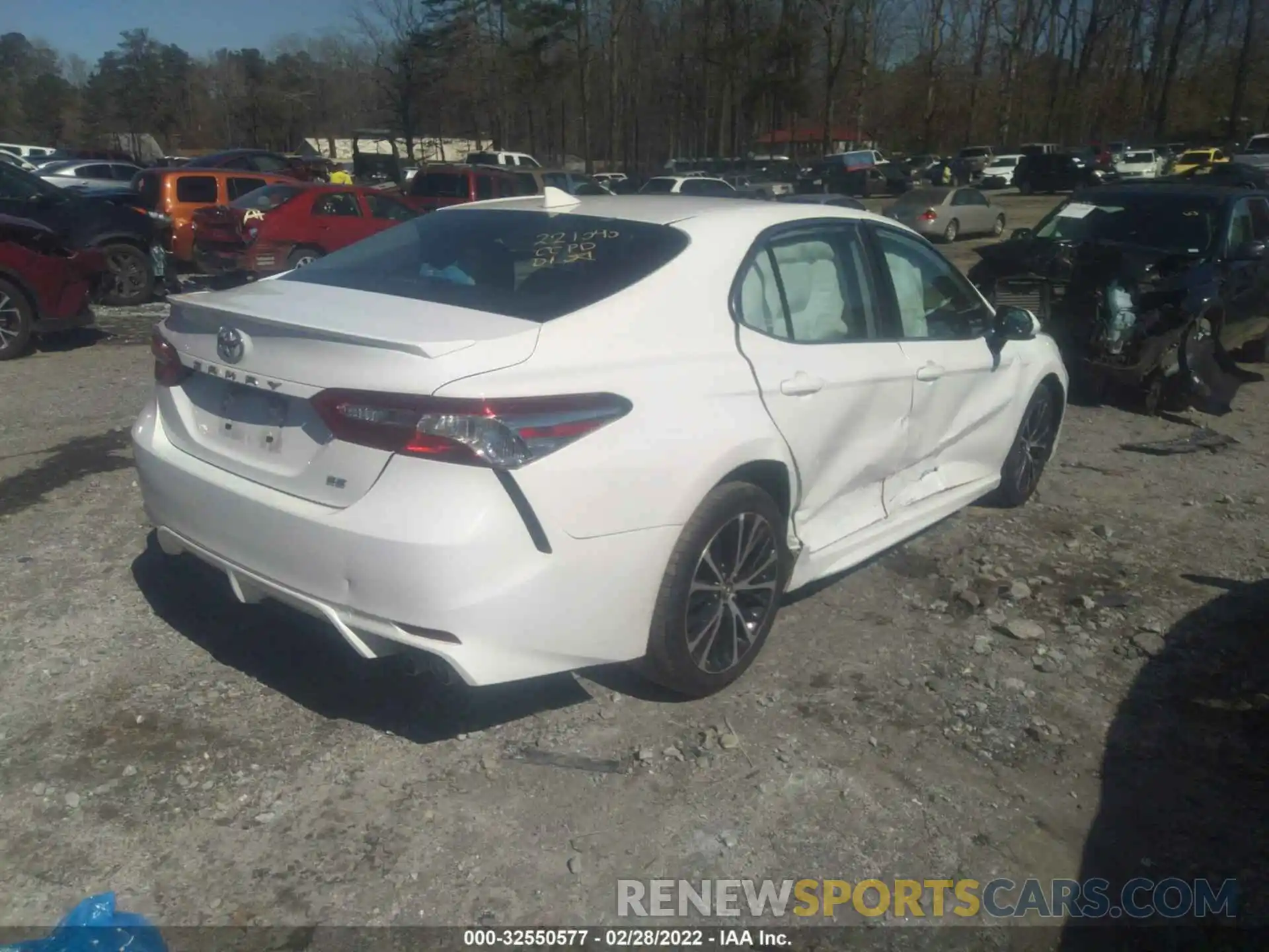 4 Photograph of a damaged car 4T1G11AK3LU885711 TOYOTA CAMRY 2020