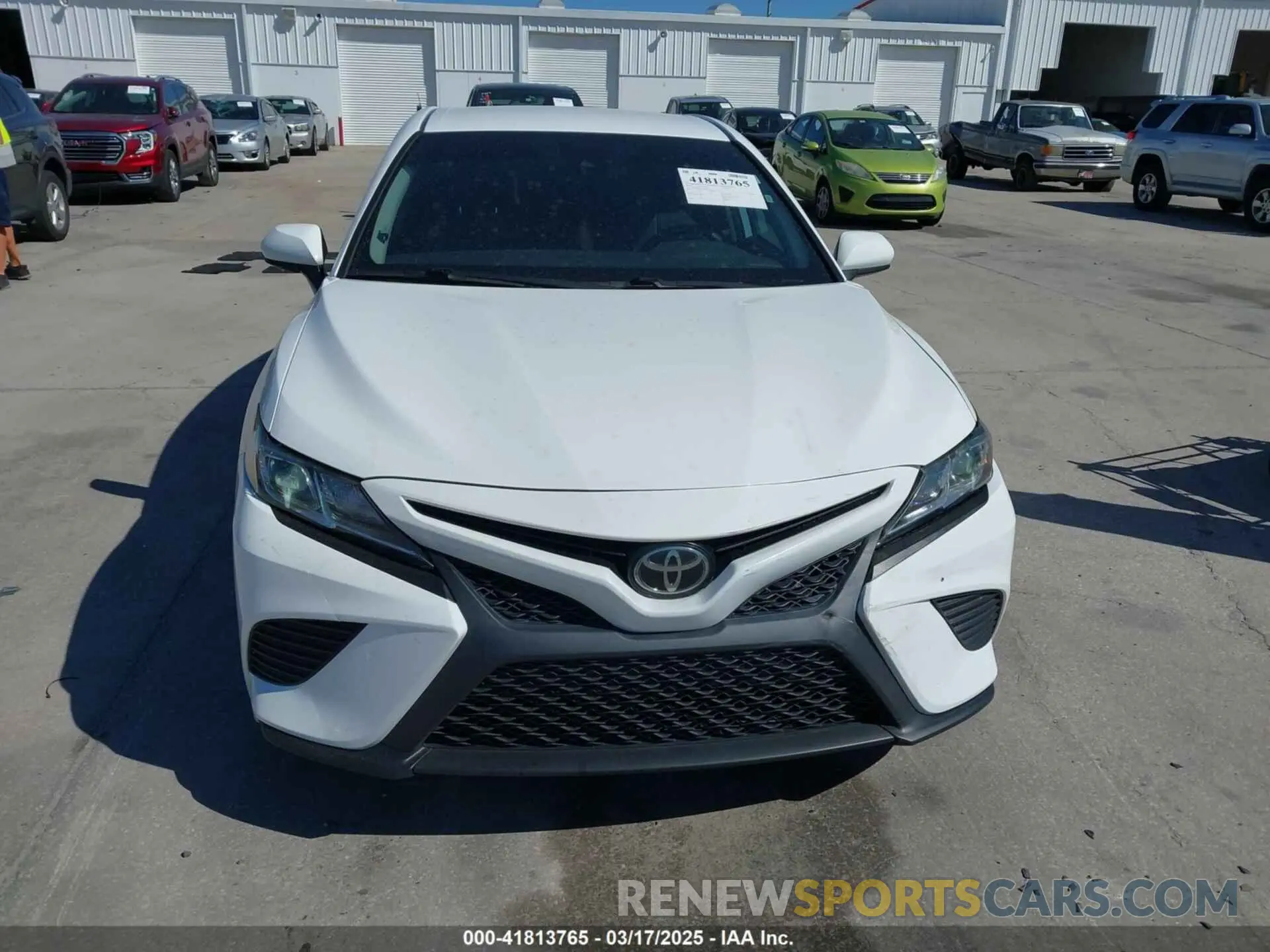 12 Photograph of a damaged car 4T1G11AK3LU887068 TOYOTA CAMRY 2020