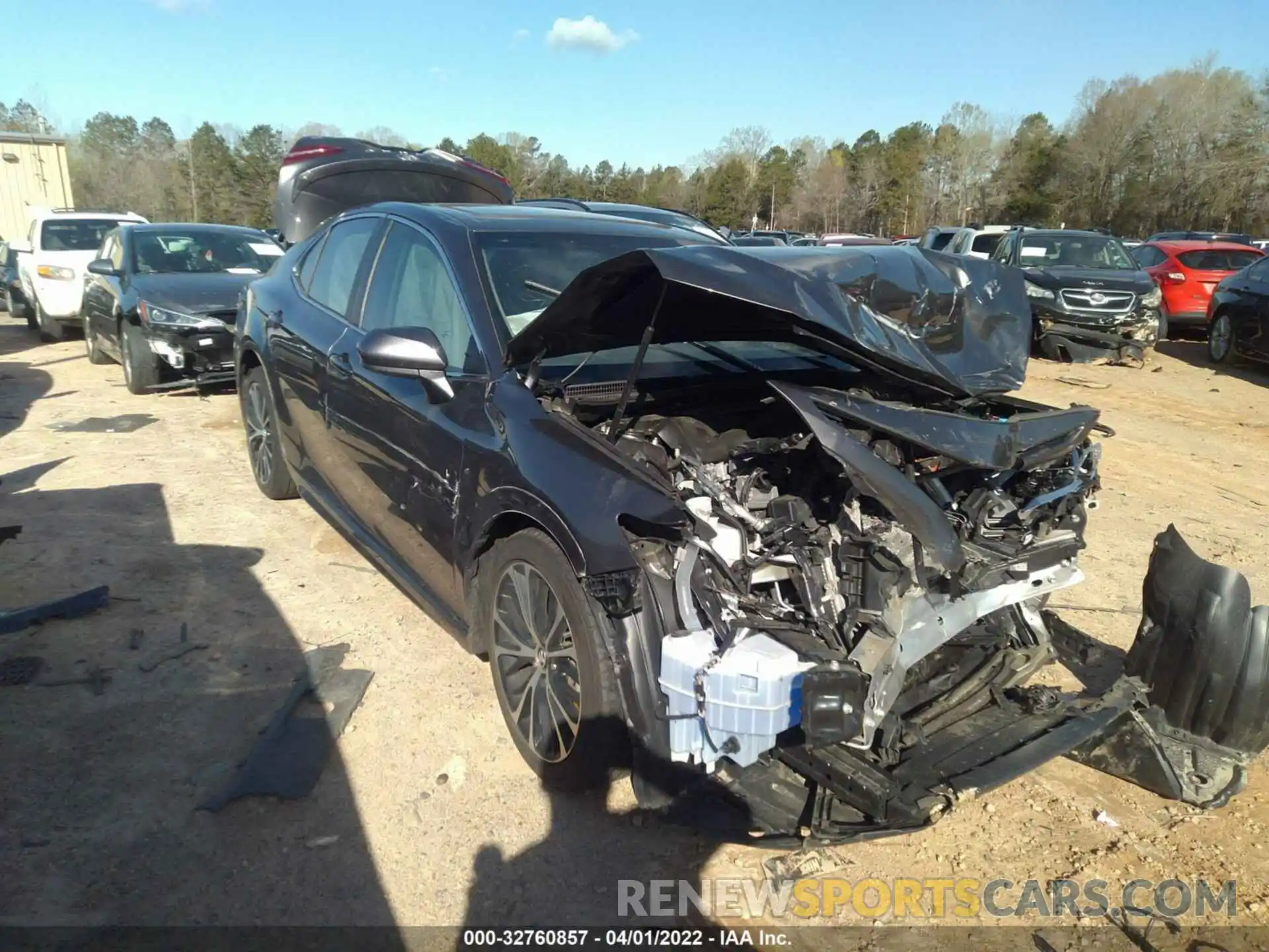 1 Photograph of a damaged car 4T1G11AK3LU889385 TOYOTA CAMRY 2020