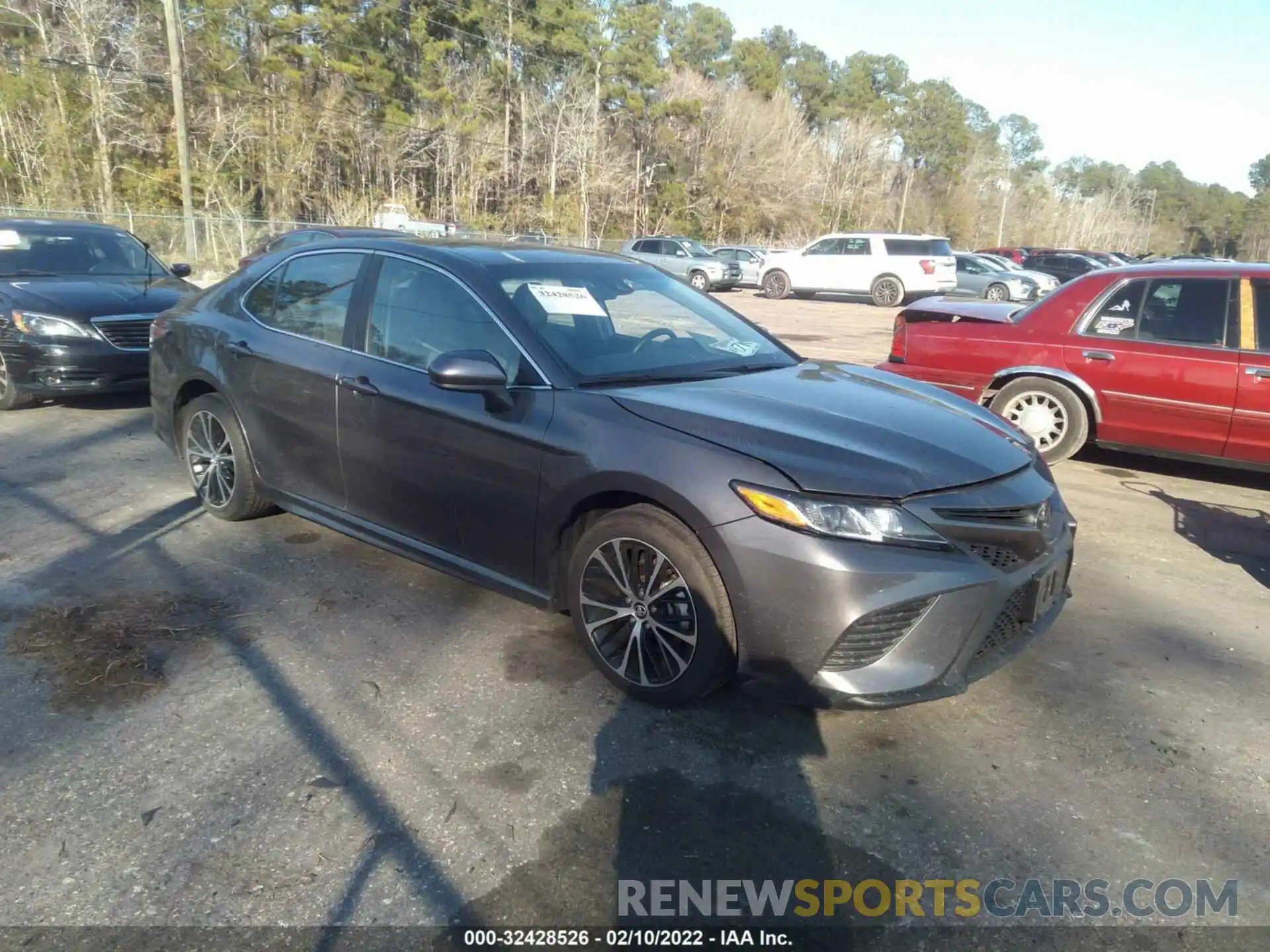 1 Photograph of a damaged car 4T1G11AK3LU894151 TOYOTA CAMRY 2020