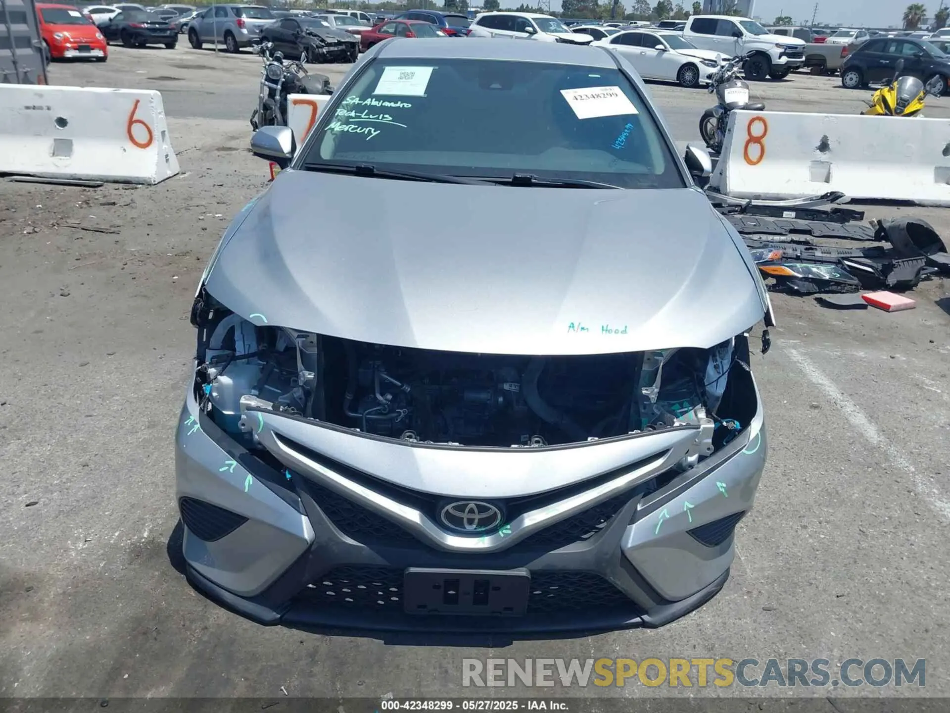 13 Photograph of a damaged car 4T1G11AK3LU898040 TOYOTA CAMRY 2020