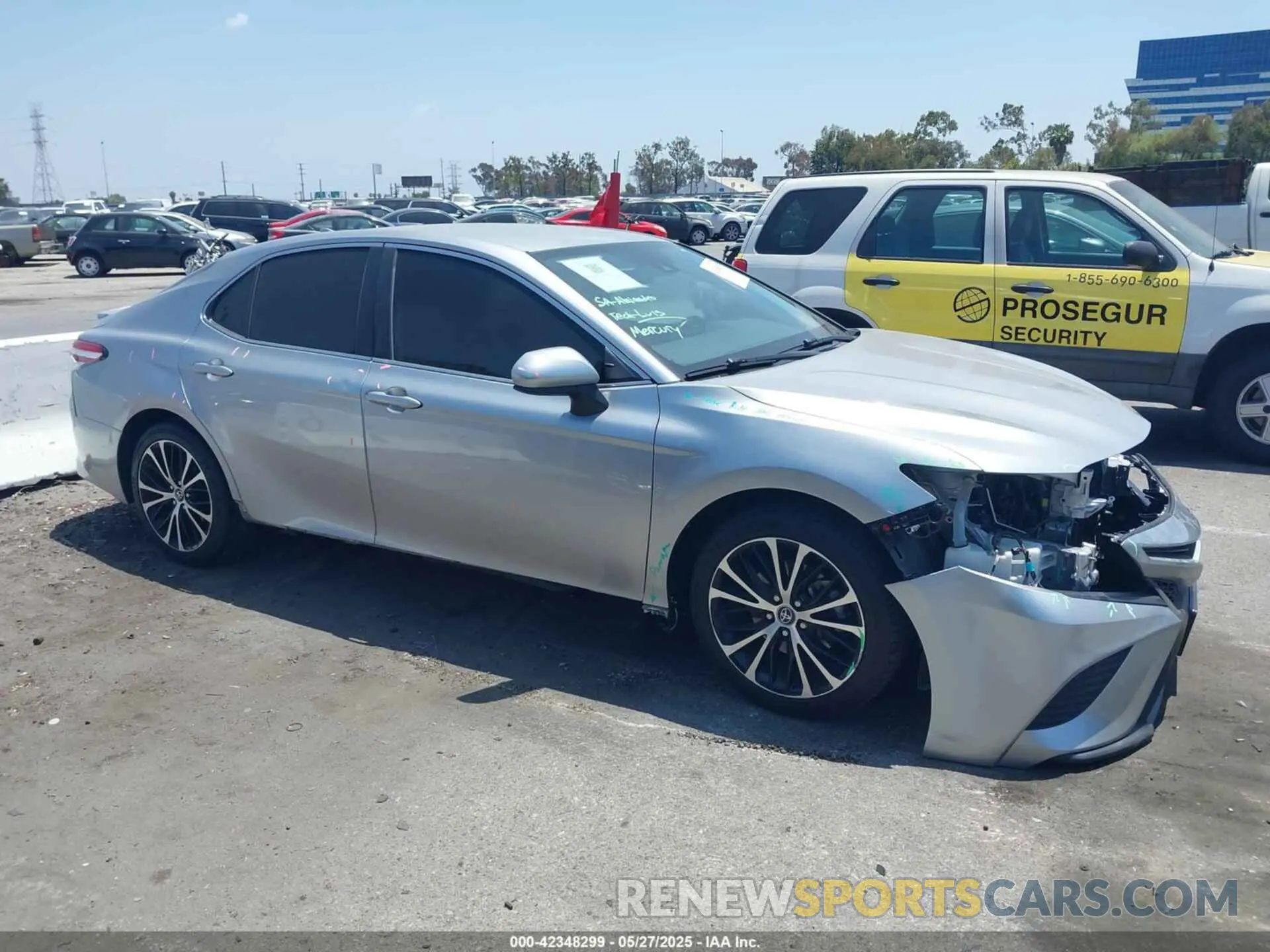 14 Photograph of a damaged car 4T1G11AK3LU898040 TOYOTA CAMRY 2020