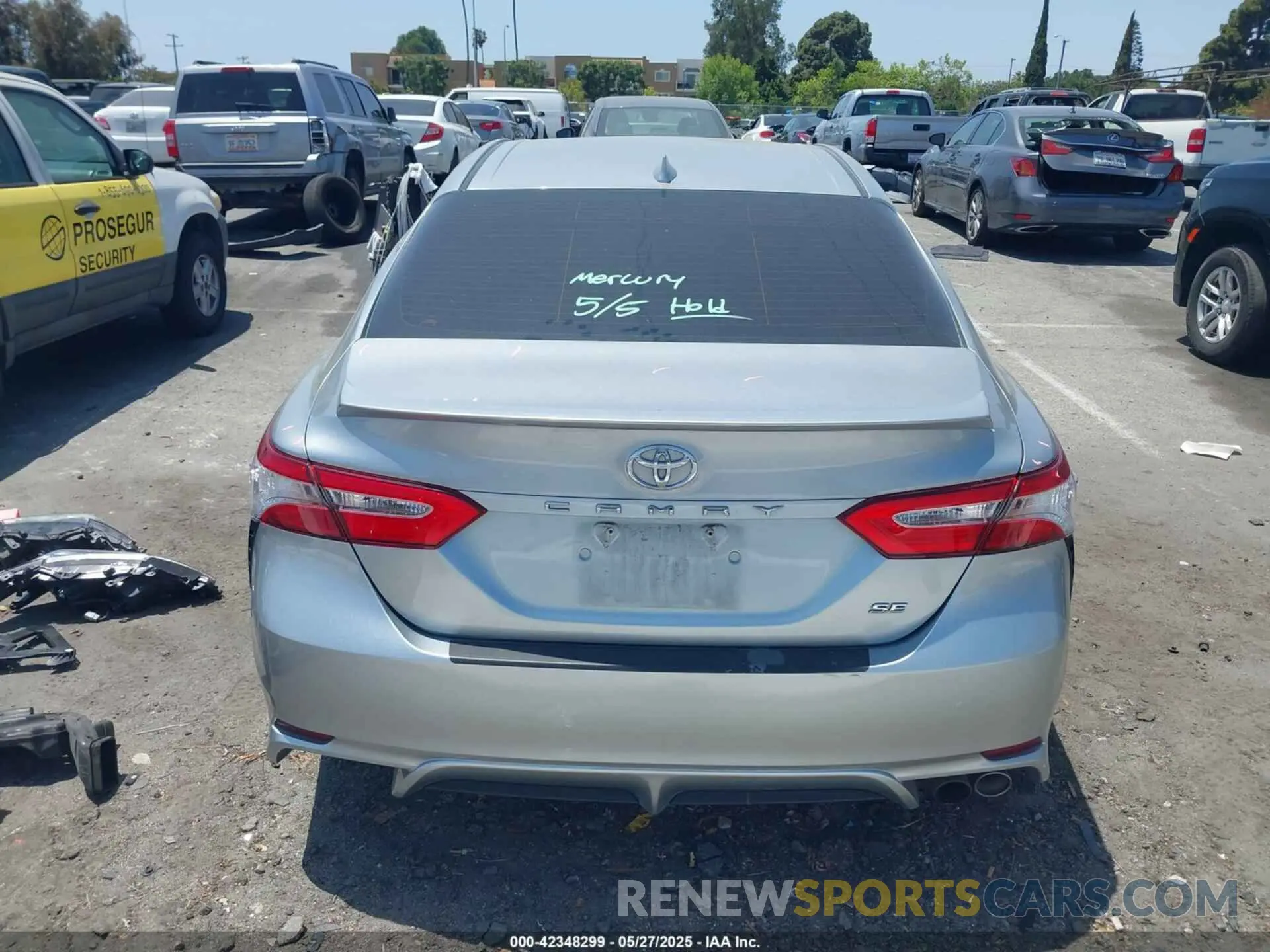 17 Photograph of a damaged car 4T1G11AK3LU898040 TOYOTA CAMRY 2020