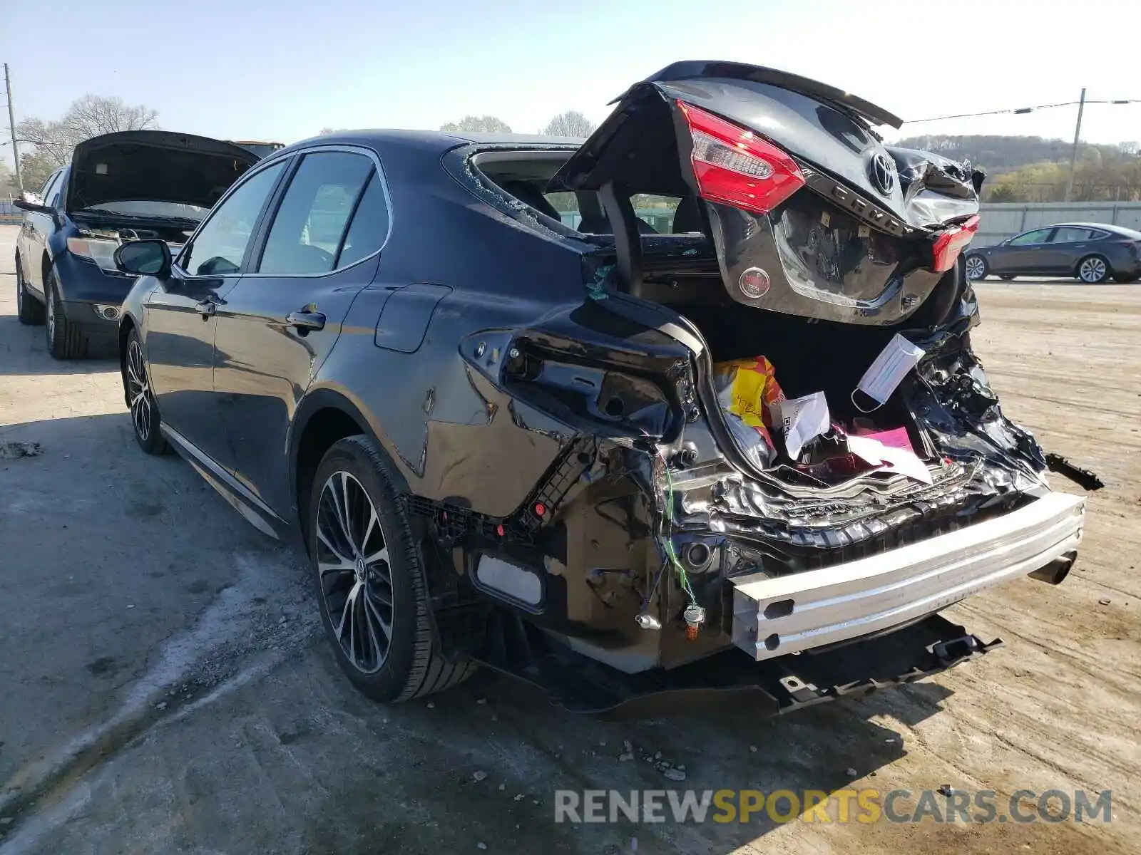 3 Photograph of a damaged car 4T1G11AK3LU902247 TOYOTA CAMRY 2020