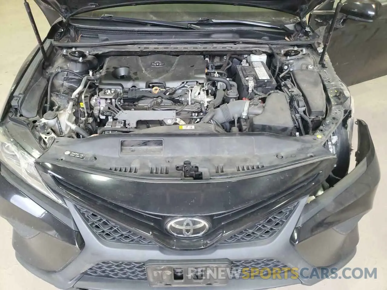 11 Photograph of a damaged car 4T1G11AK3LU907125 TOYOTA CAMRY 2020