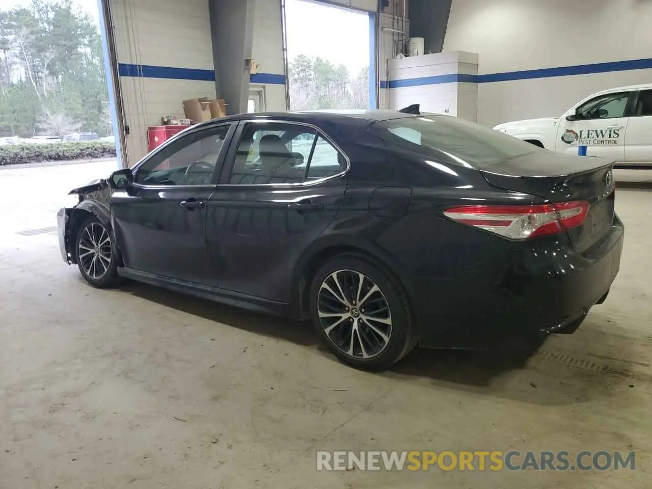 2 Photograph of a damaged car 4T1G11AK3LU907125 TOYOTA CAMRY 2020