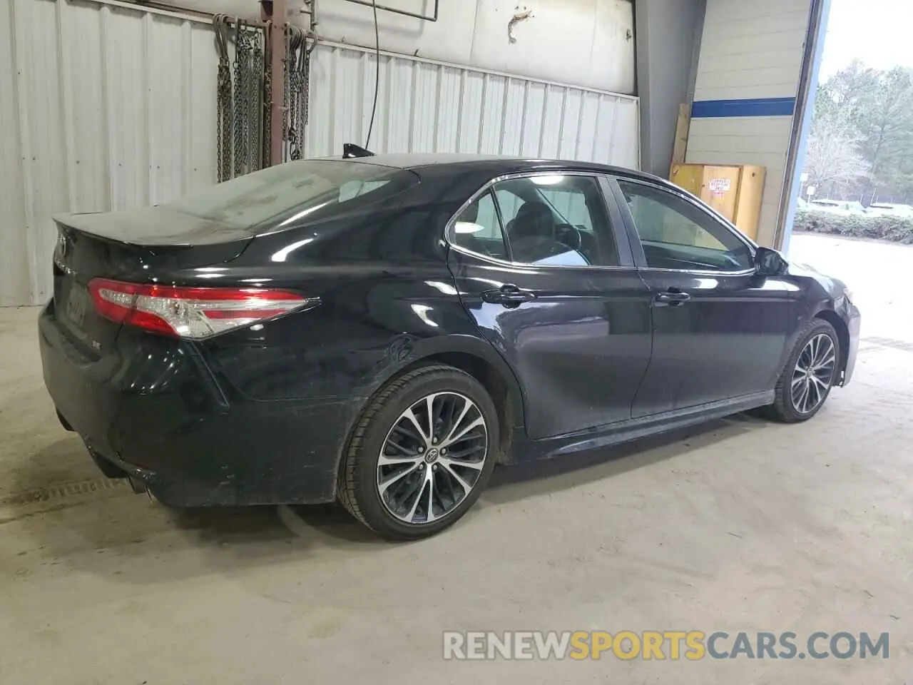 3 Photograph of a damaged car 4T1G11AK3LU907125 TOYOTA CAMRY 2020