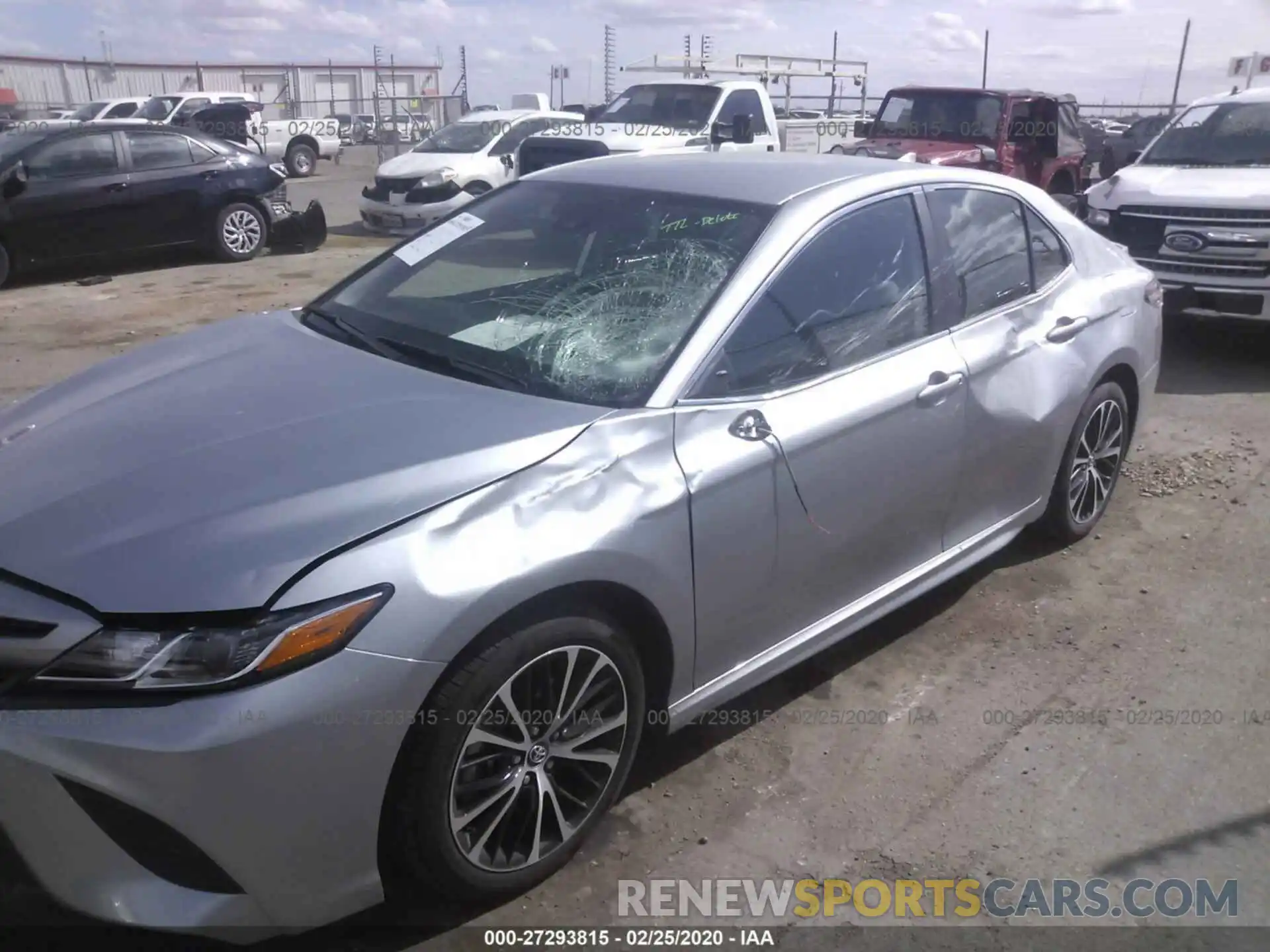 6 Photograph of a damaged car 4T1G11AK3LU914429 TOYOTA CAMRY 2020