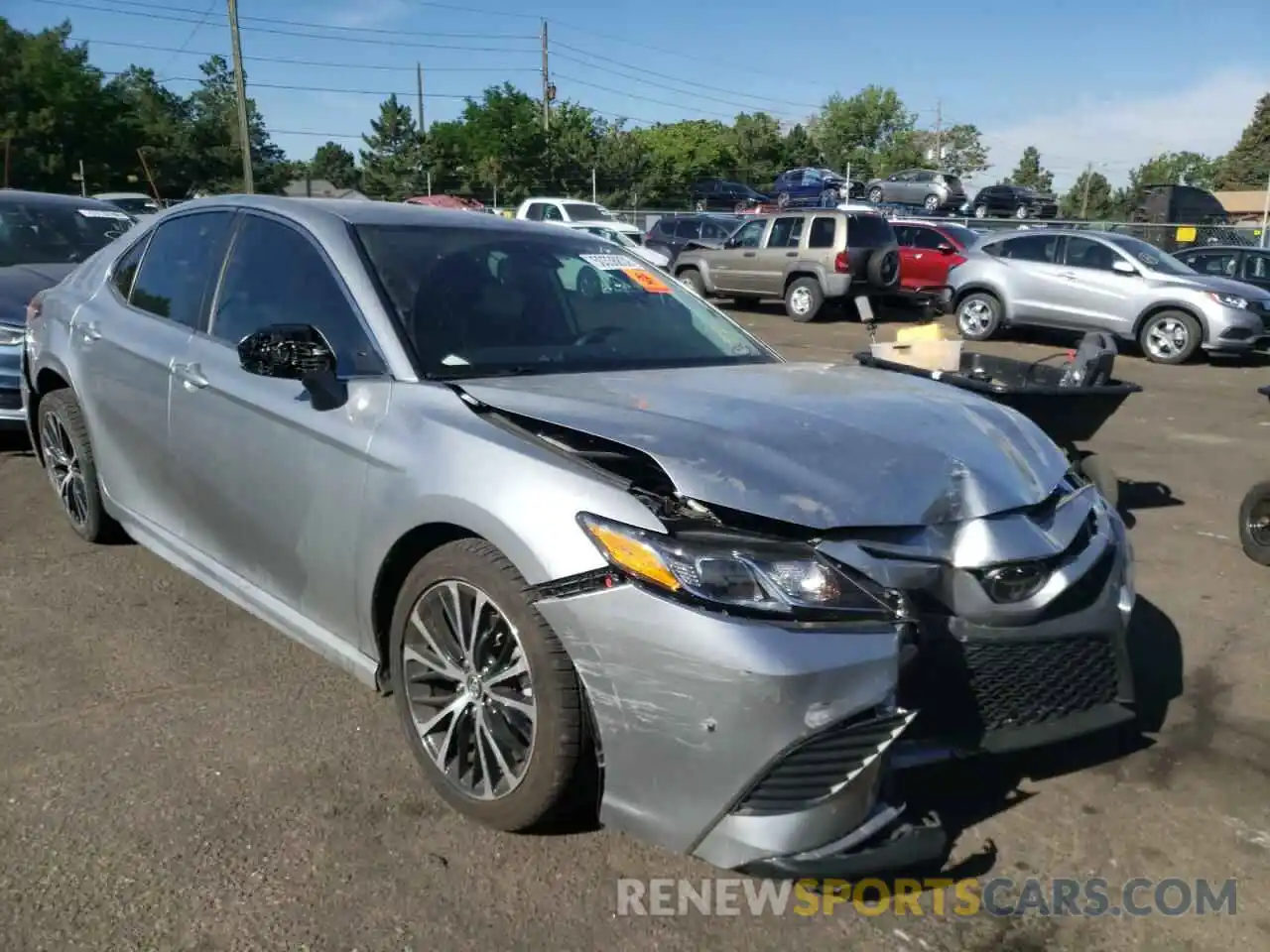 1 Photograph of a damaged car 4T1G11AK3LU918478 TOYOTA CAMRY 2020