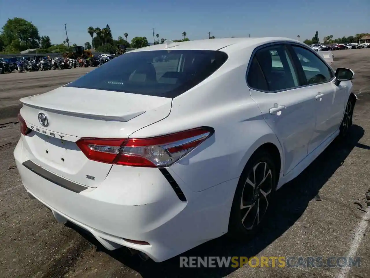 4 Photograph of a damaged car 4T1G11AK3LU923907 TOYOTA CAMRY 2020