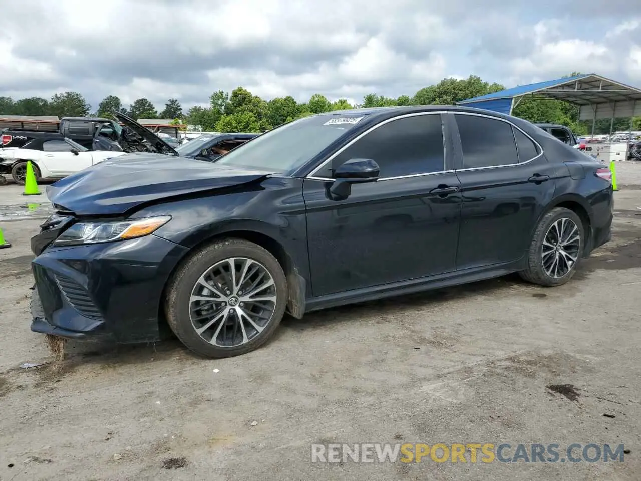 1 Photograph of a damaged car 4T1G11AK3LU924006 TOYOTA CAMRY 2020