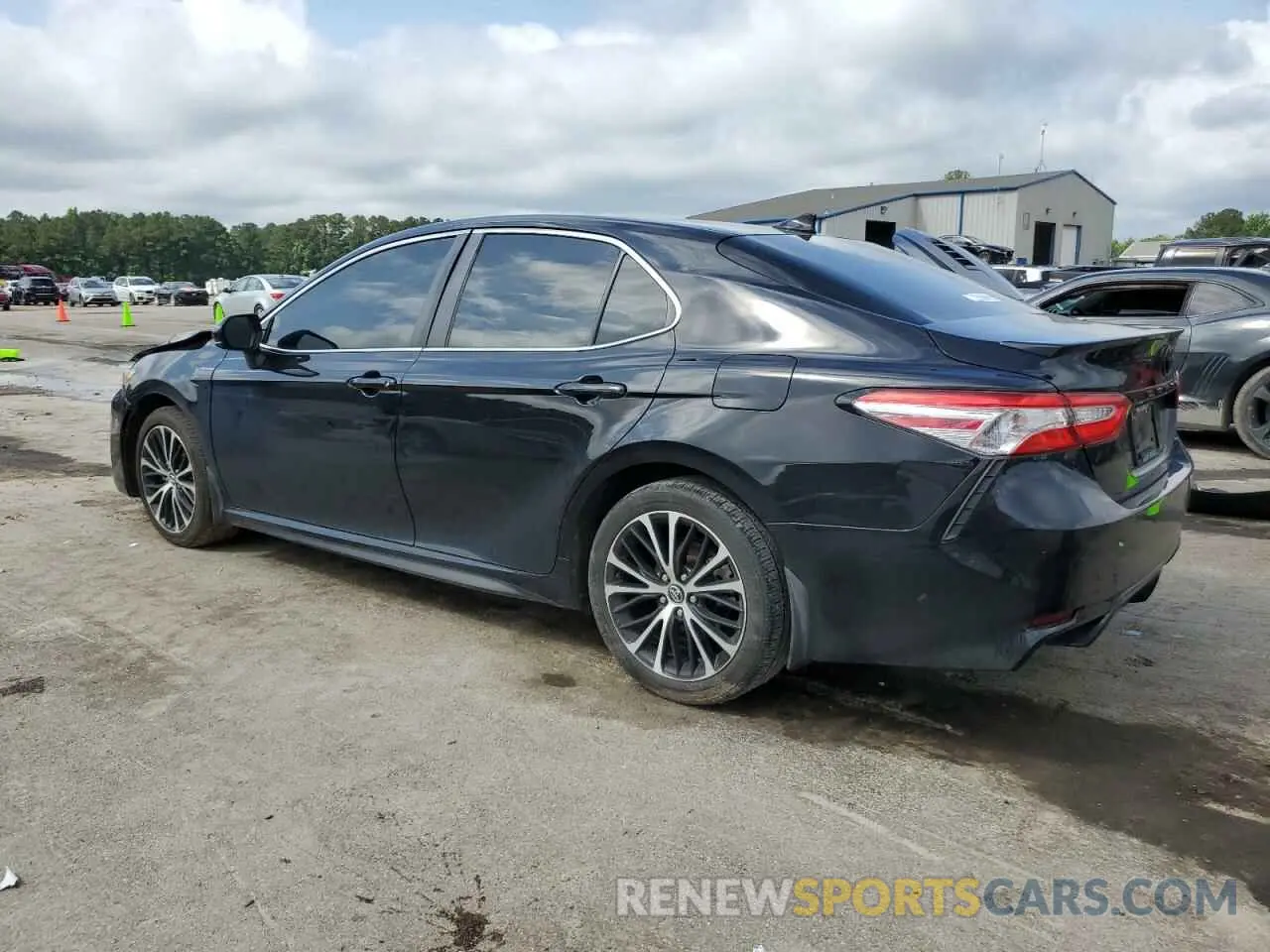 2 Photograph of a damaged car 4T1G11AK3LU924006 TOYOTA CAMRY 2020