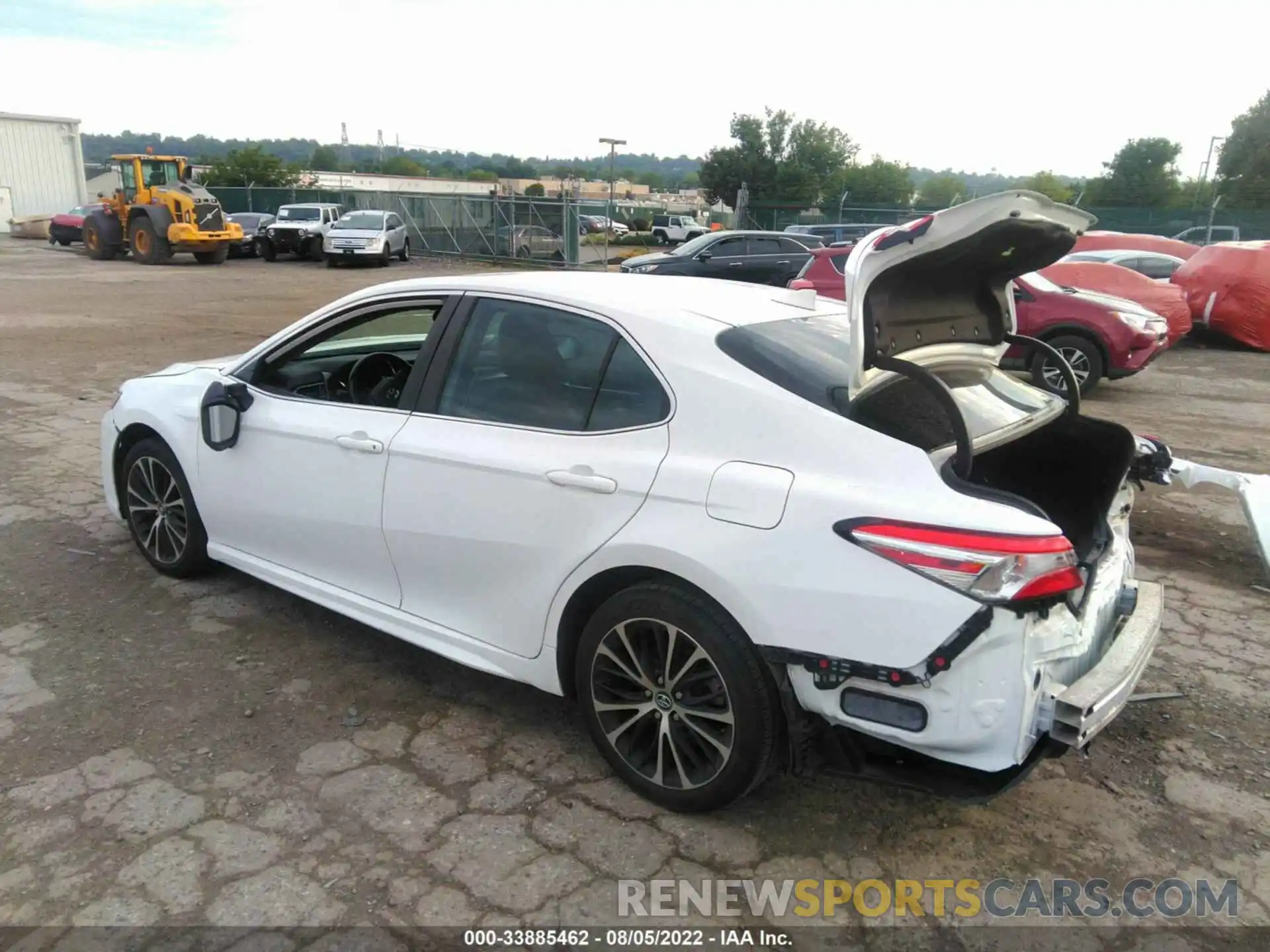 3 Photograph of a damaged car 4T1G11AK3LU925110 TOYOTA CAMRY 2020