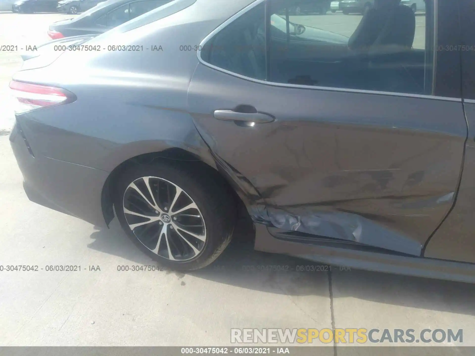 6 Photograph of a damaged car 4T1G11AK3LU927908 TOYOTA CAMRY 2020