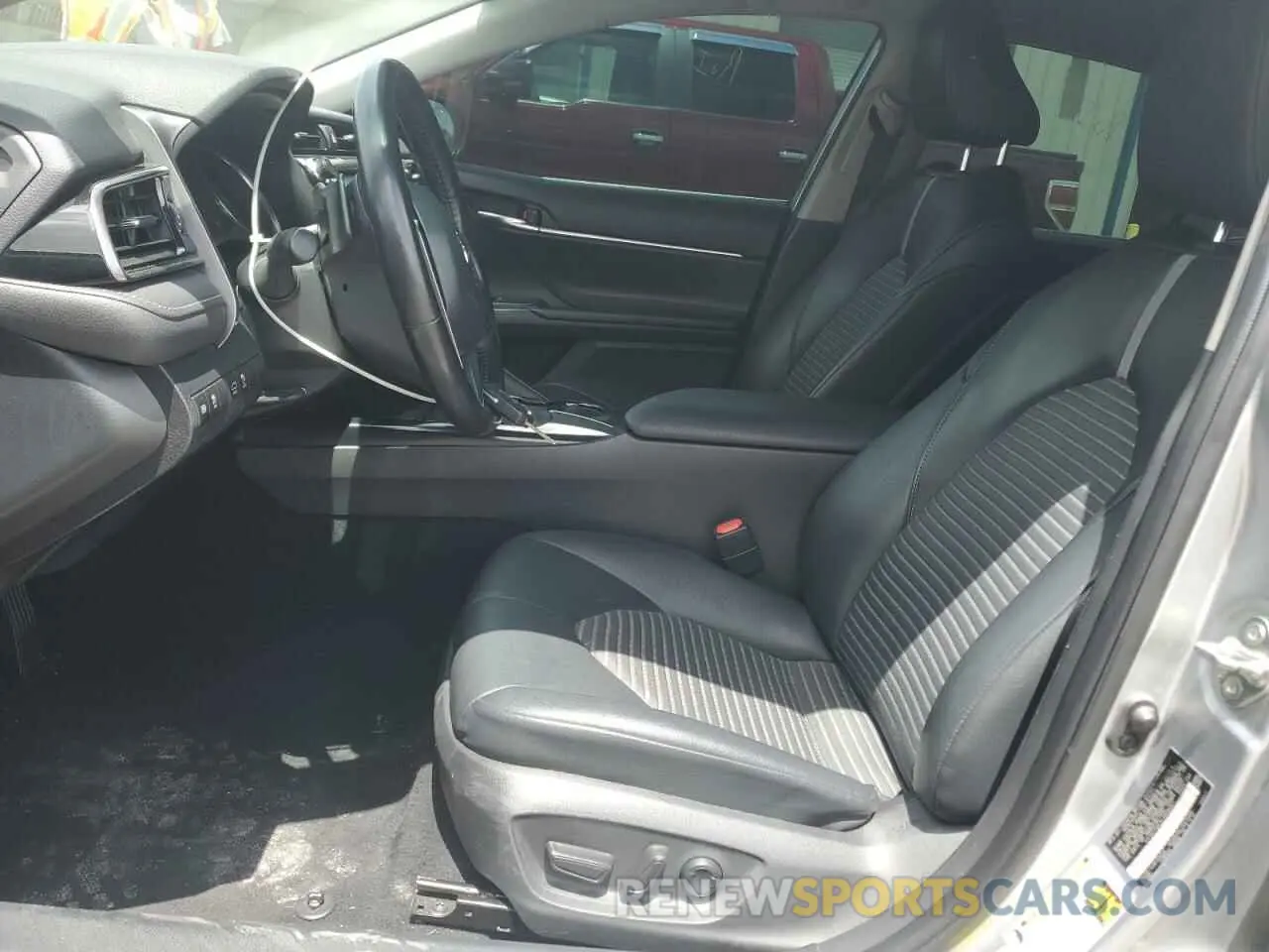 7 Photograph of a damaged car 4T1G11AK3LU928461 TOYOTA CAMRY 2020