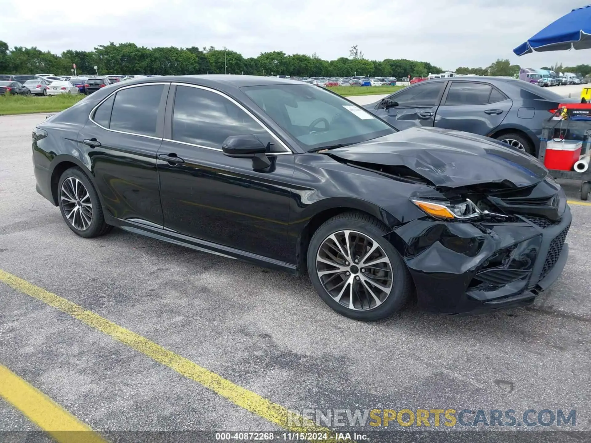 1 Photograph of a damaged car 4T1G11AK3LU933045 TOYOTA CAMRY 2020