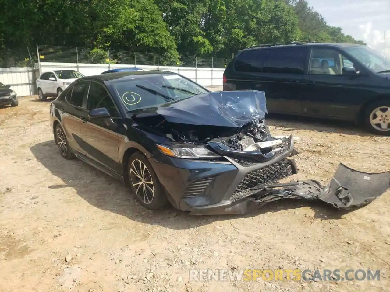 1 Photograph of a damaged car 4T1G11AK3LU935023 TOYOTA CAMRY 2020