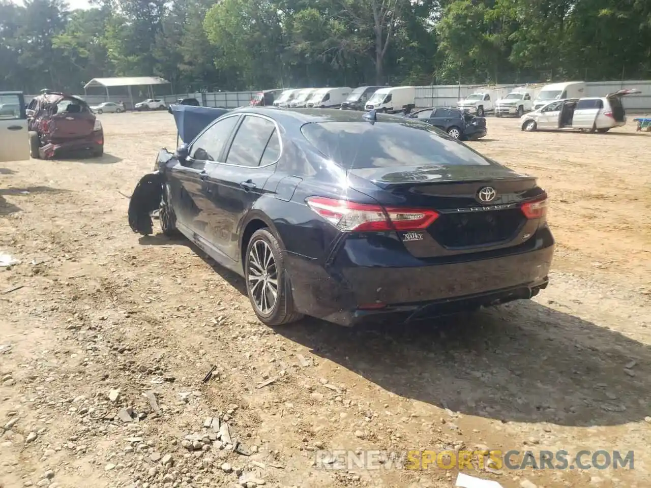 3 Photograph of a damaged car 4T1G11AK3LU935023 TOYOTA CAMRY 2020