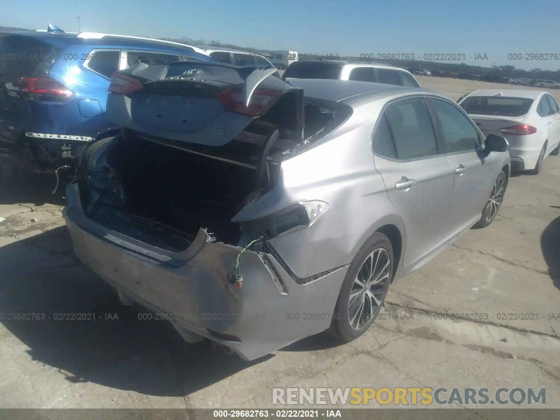 4 Photograph of a damaged car 4T1G11AK3LU942375 TOYOTA CAMRY 2020