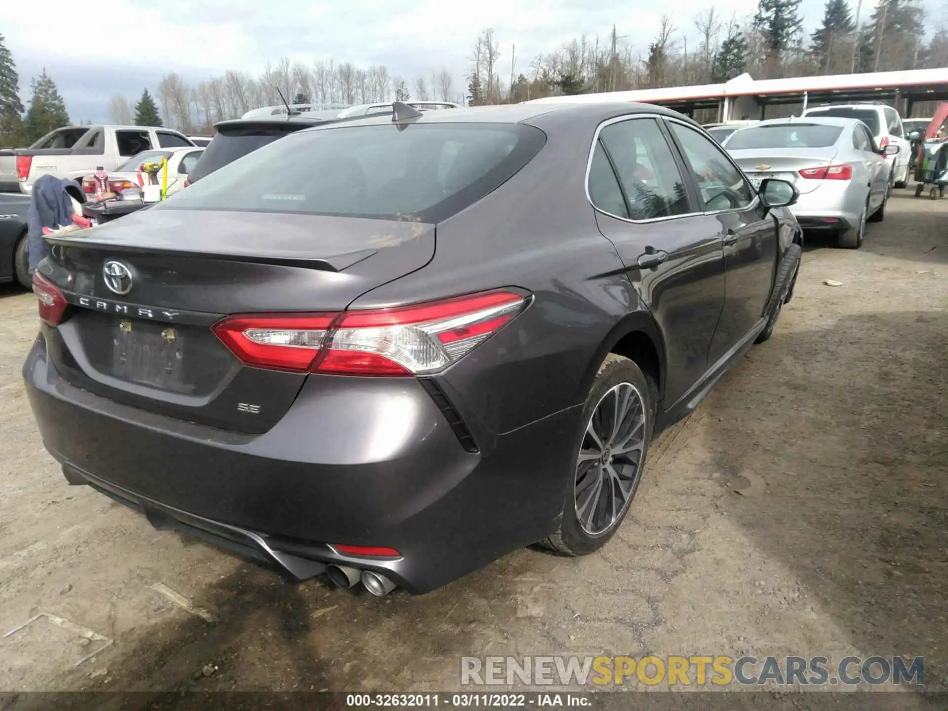 4 Photograph of a damaged car 4T1G11AK3LU948063 TOYOTA CAMRY 2020