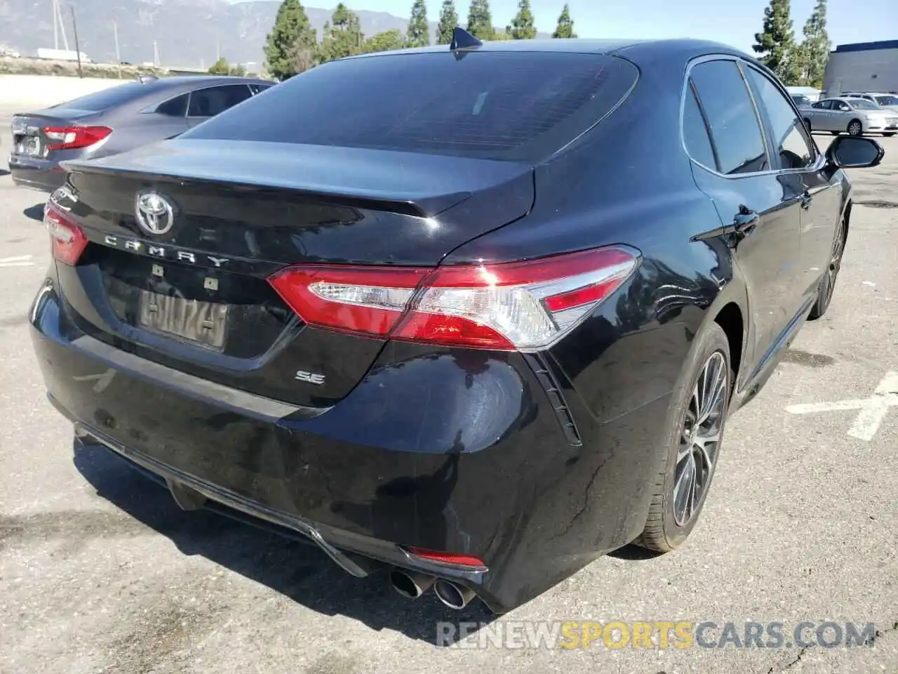 4 Photograph of a damaged car 4T1G11AK3LU954025 TOYOTA CAMRY 2020