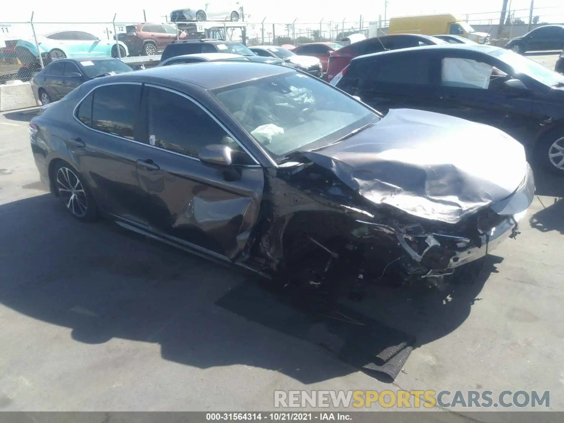 1 Photograph of a damaged car 4T1G11AK3LU955269 TOYOTA CAMRY 2020