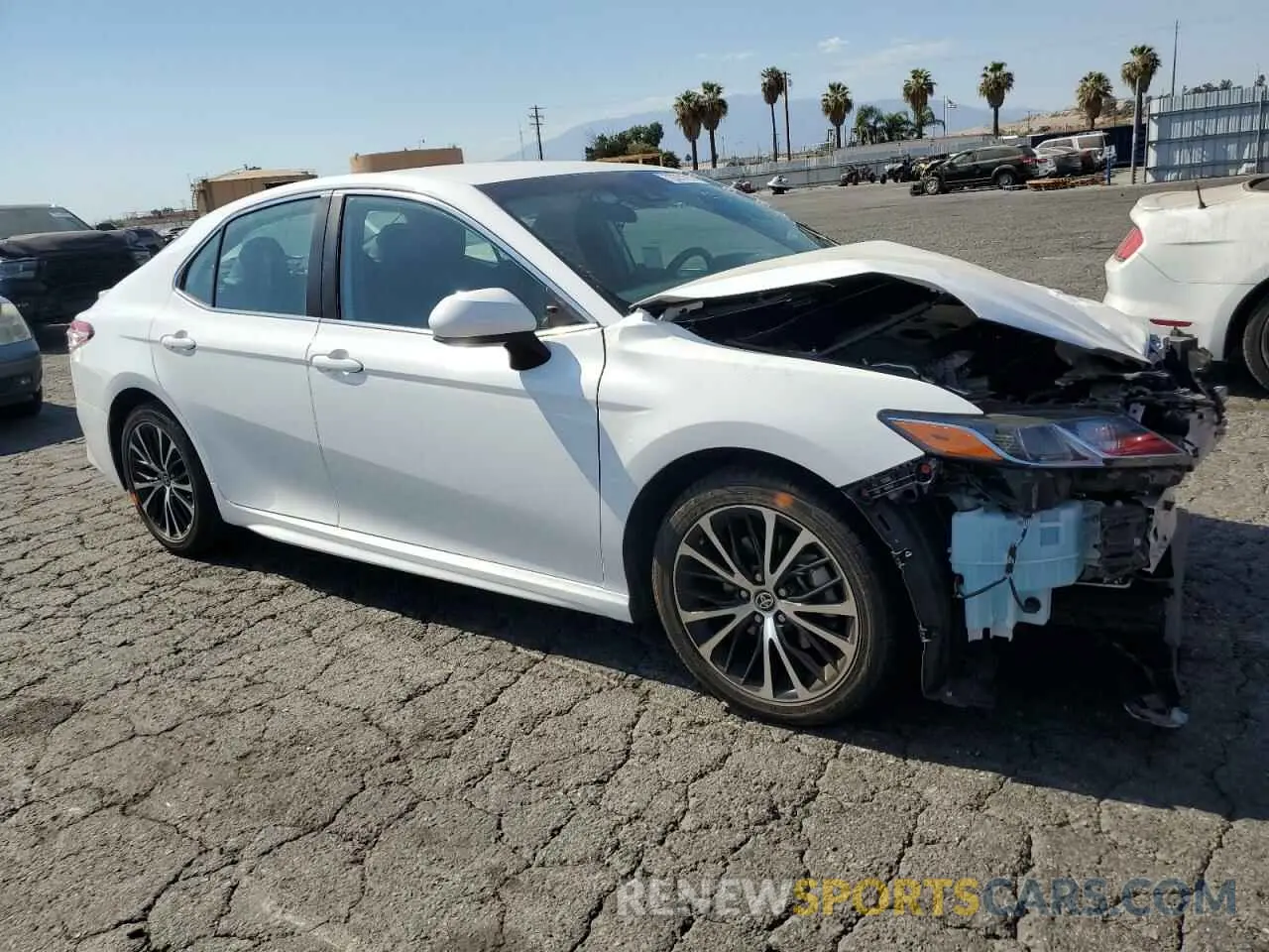 4 Photograph of a damaged car 4T1G11AK3LU976297 TOYOTA CAMRY 2020