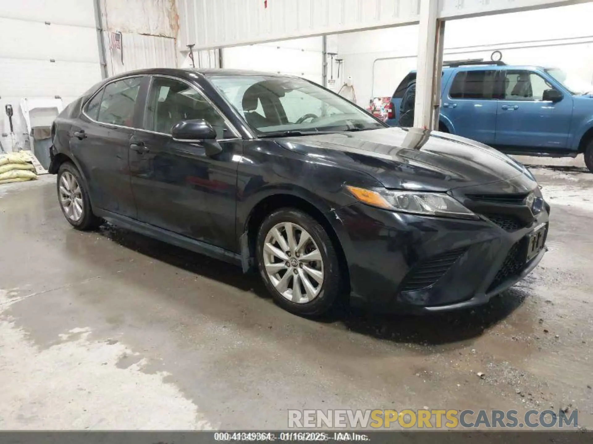 1 Photograph of a damaged car 4T1G11AK3LU980527 TOYOTA CAMRY 2020