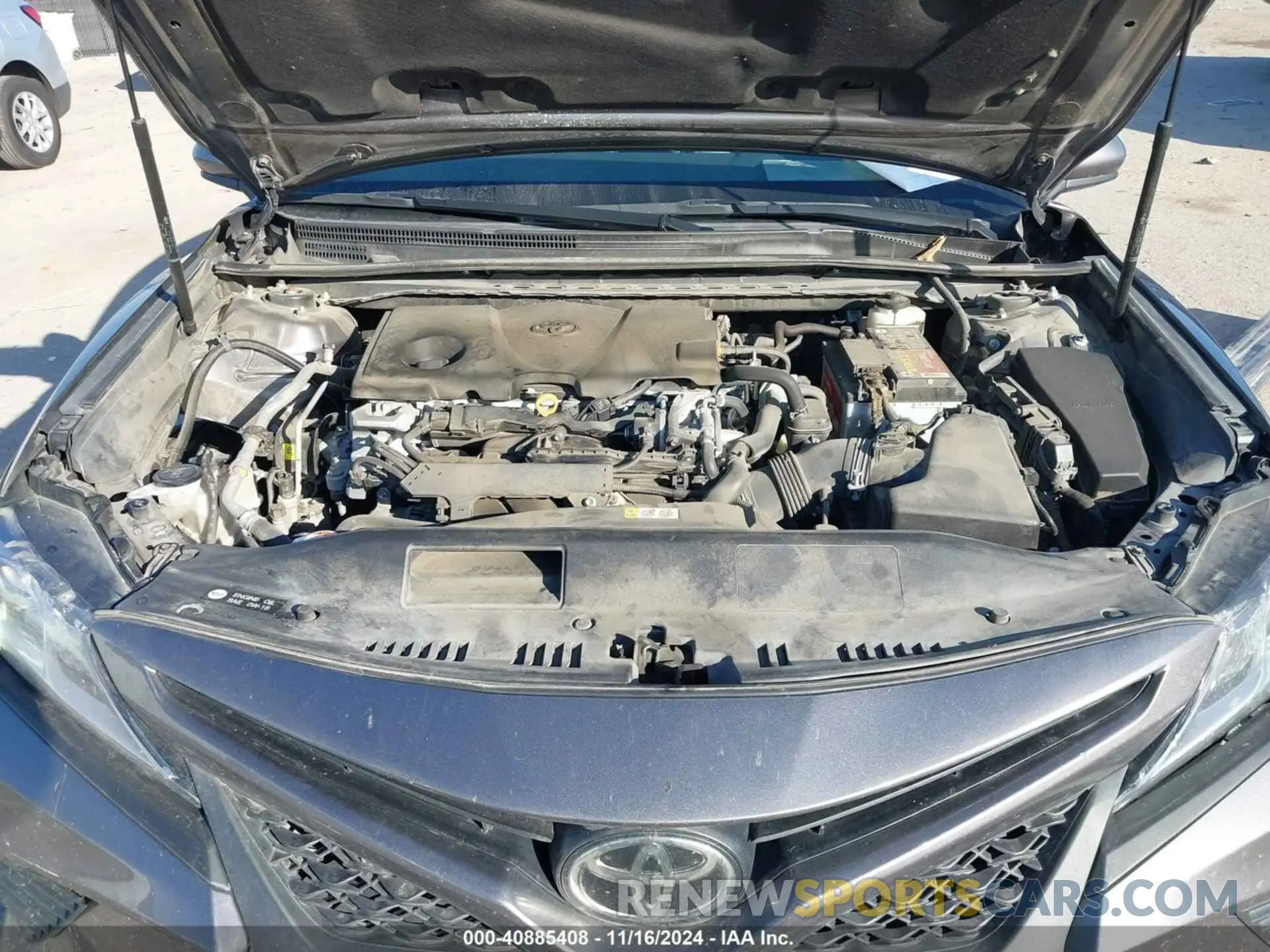 10 Photograph of a damaged car 4T1G11AK3LU981175 TOYOTA CAMRY 2020