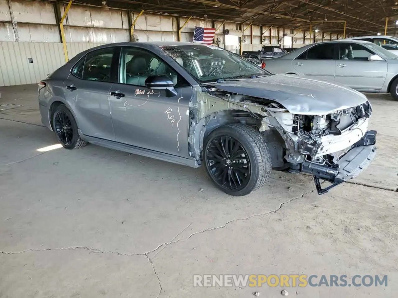 4 Photograph of a damaged car 4T1G11AK4LU302224 TOYOTA CAMRY 2020