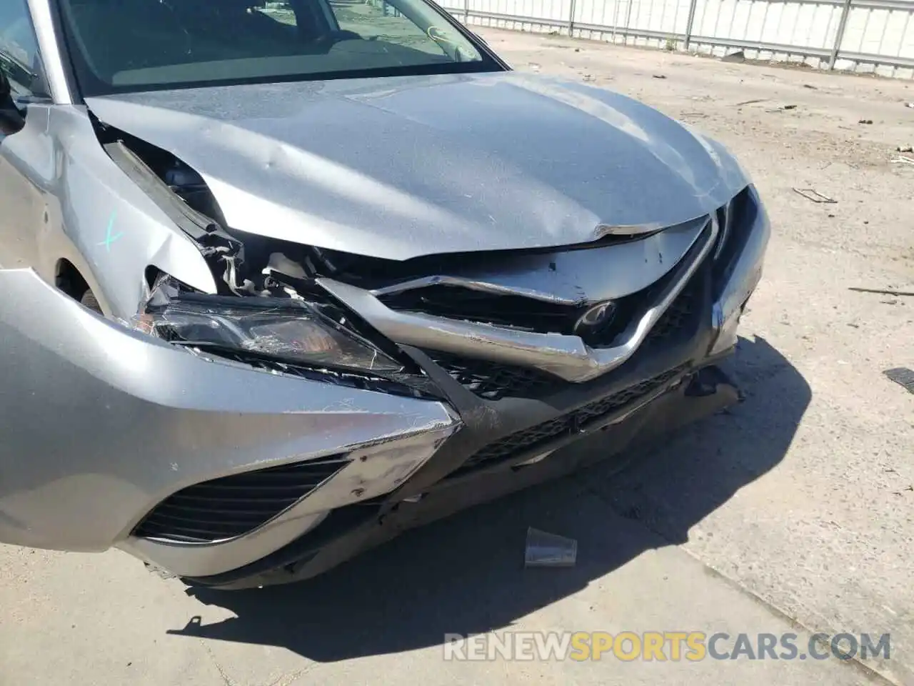 9 Photograph of a damaged car 4T1G11AK4LU304586 TOYOTA CAMRY 2020