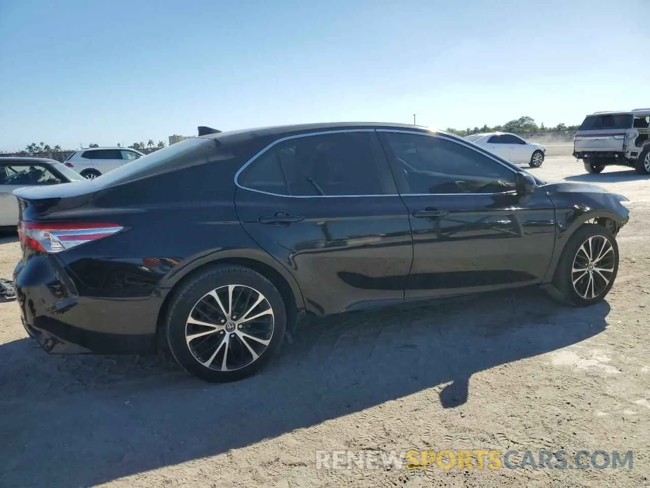 3 Photograph of a damaged car 4T1G11AK4LU320500 TOYOTA CAMRY 2020