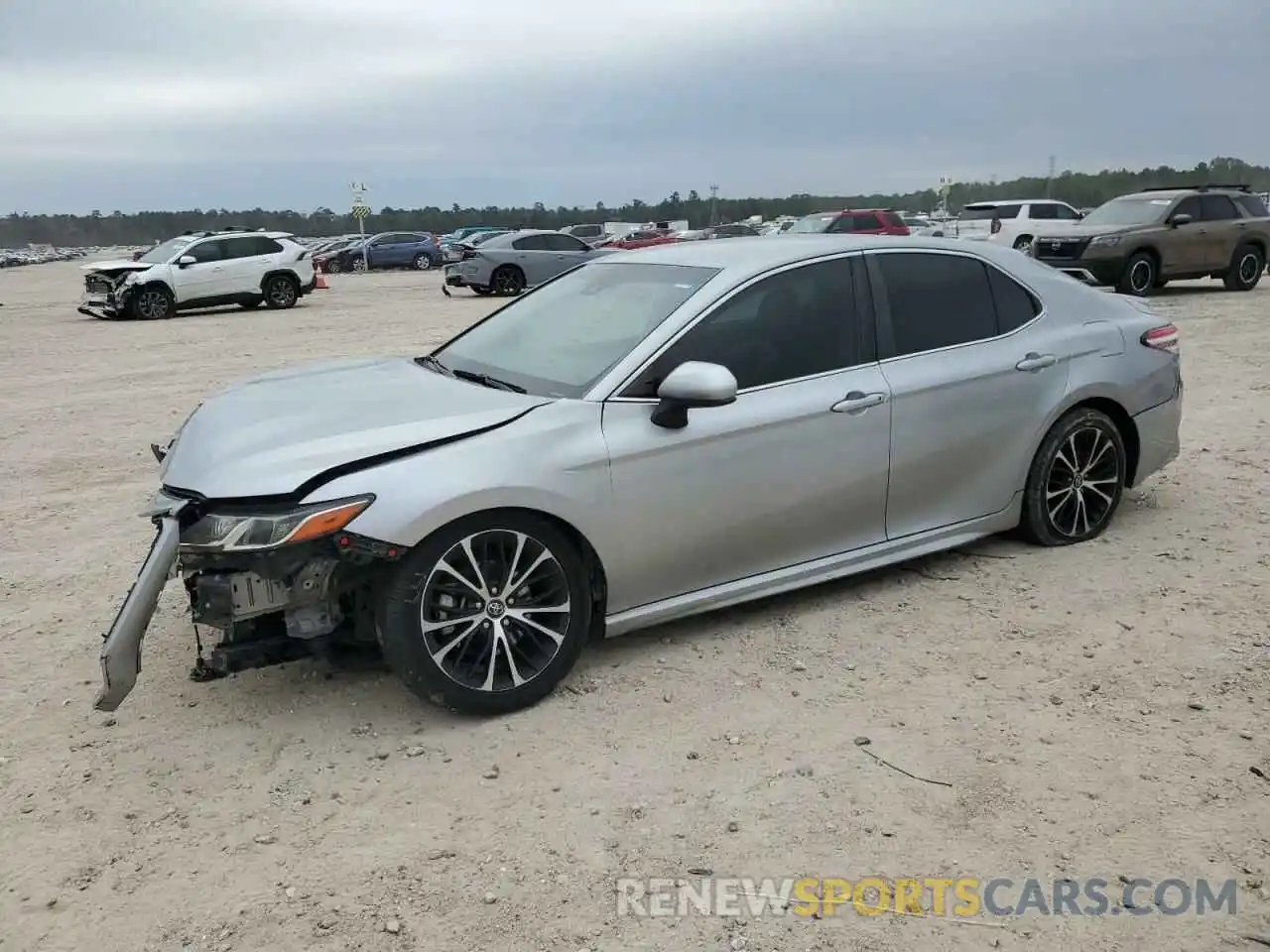 1 Photograph of a damaged car 4T1G11AK4LU325924 TOYOTA CAMRY 2020