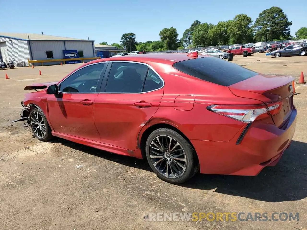 2 Photograph of a damaged car 4T1G11AK4LU328547 TOYOTA CAMRY 2020