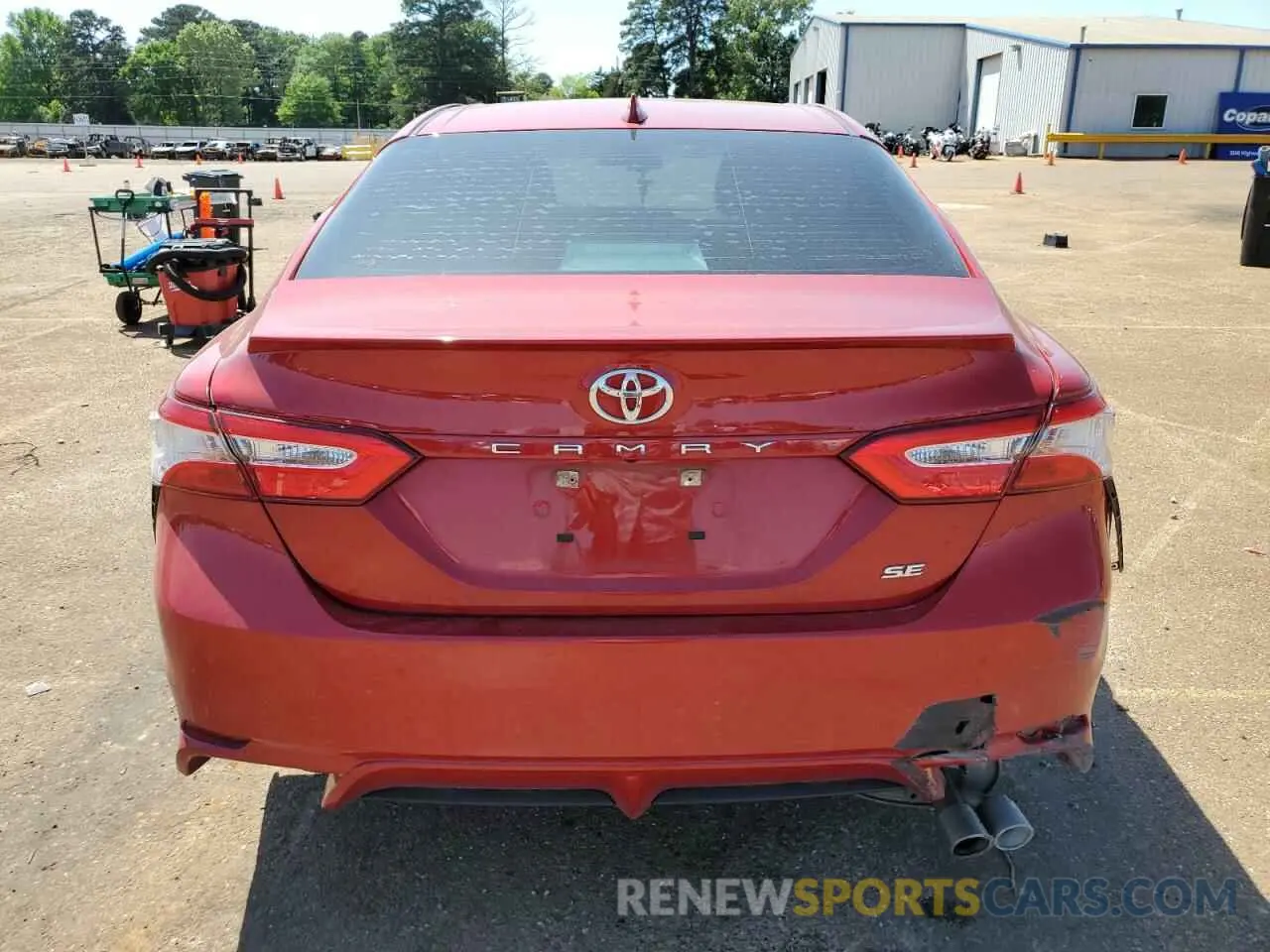6 Photograph of a damaged car 4T1G11AK4LU328547 TOYOTA CAMRY 2020