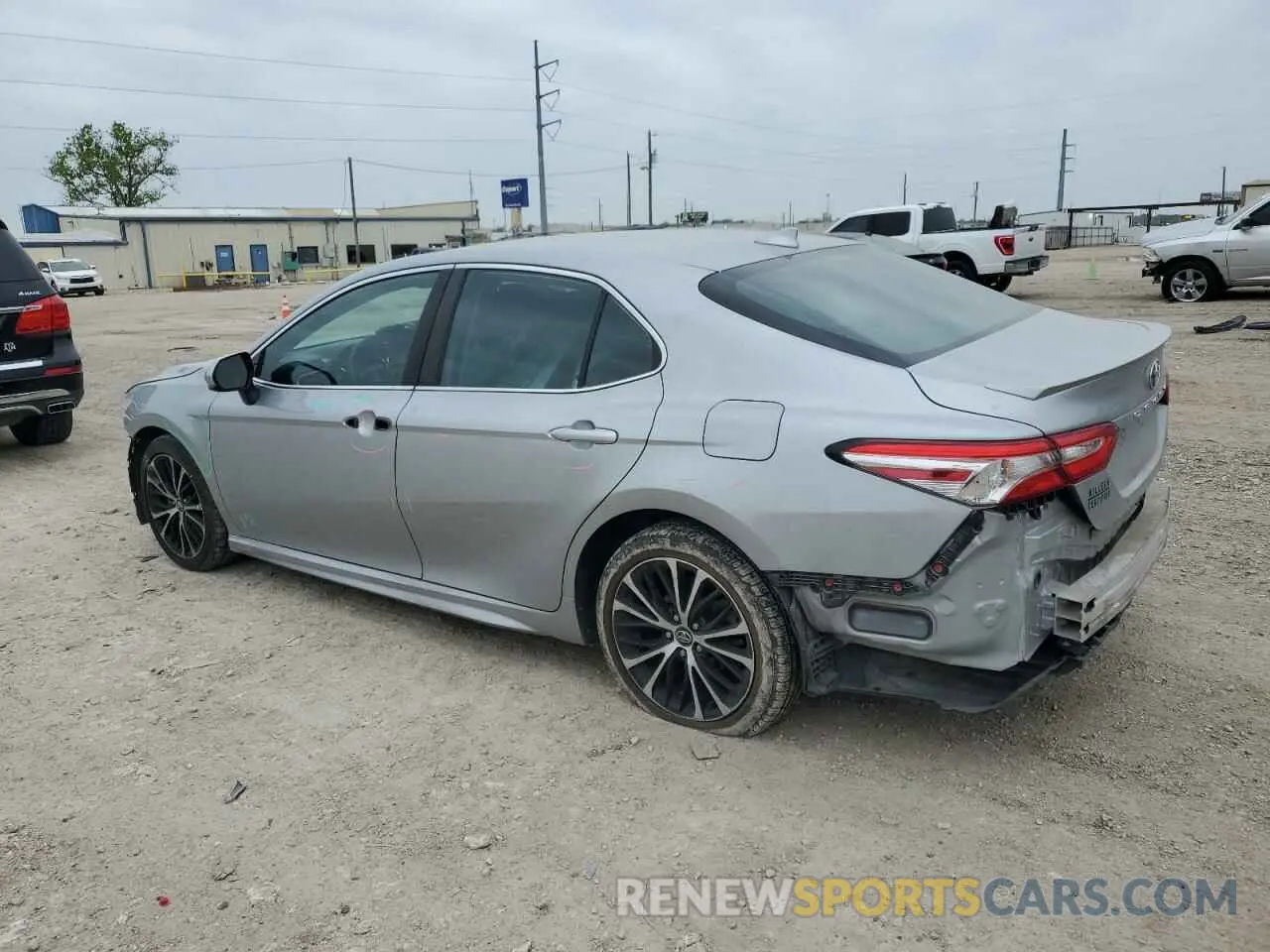 2 Photograph of a damaged car 4T1G11AK4LU341234 TOYOTA CAMRY 2020