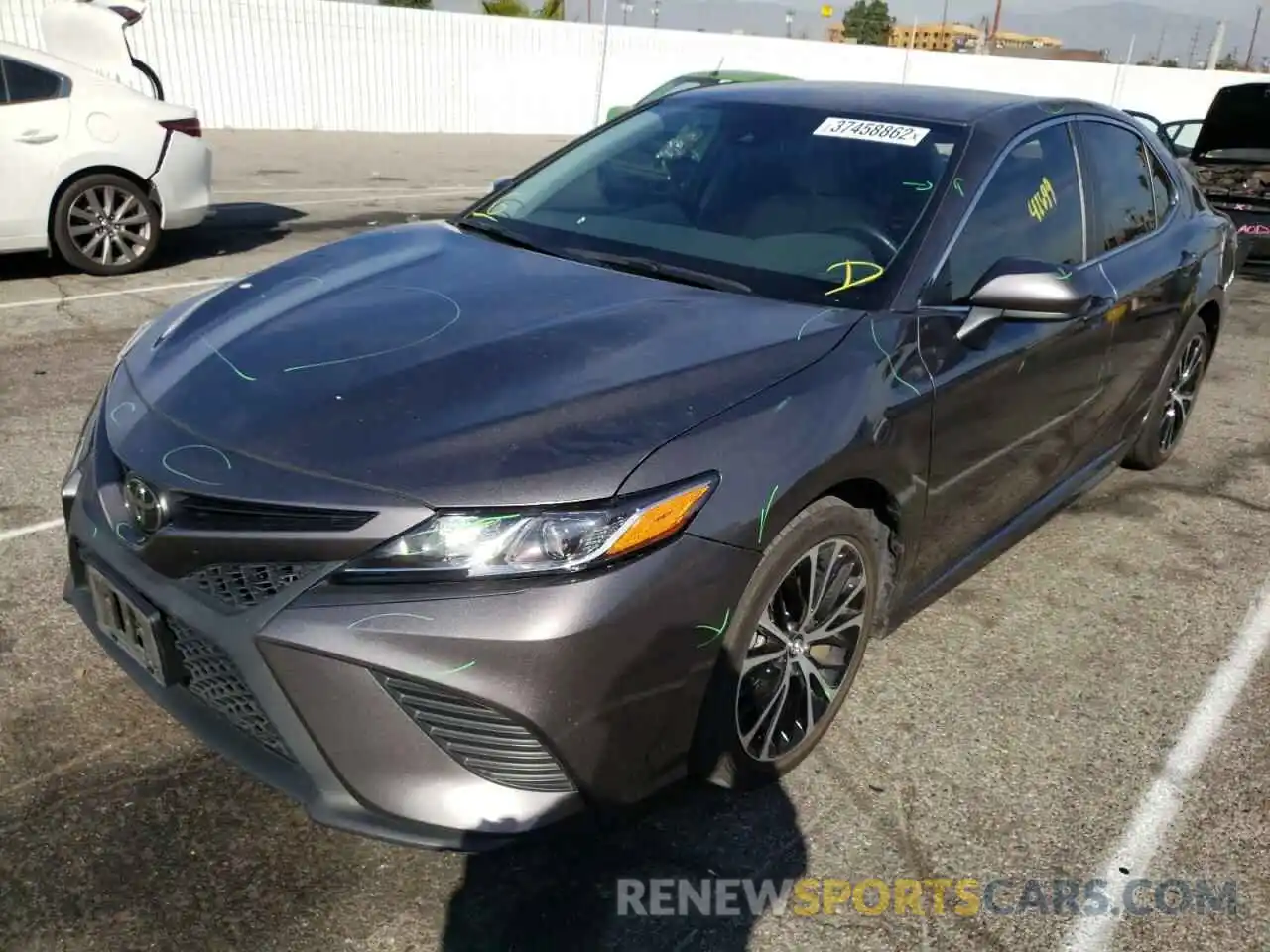 2 Photograph of a damaged car 4T1G11AK4LU342402 TOYOTA CAMRY 2020