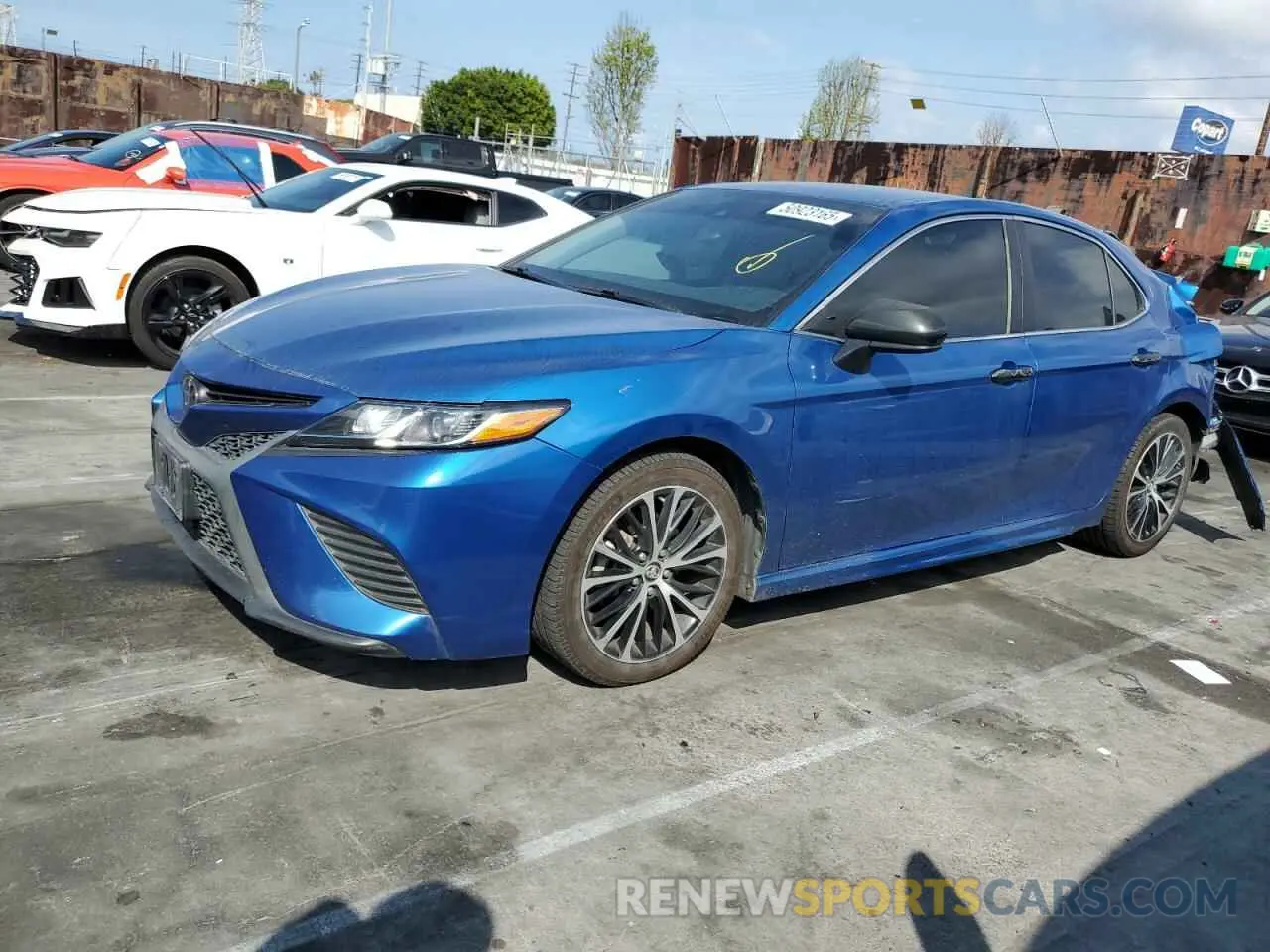 1 Photograph of a damaged car 4T1G11AK4LU342545 TOYOTA CAMRY 2020