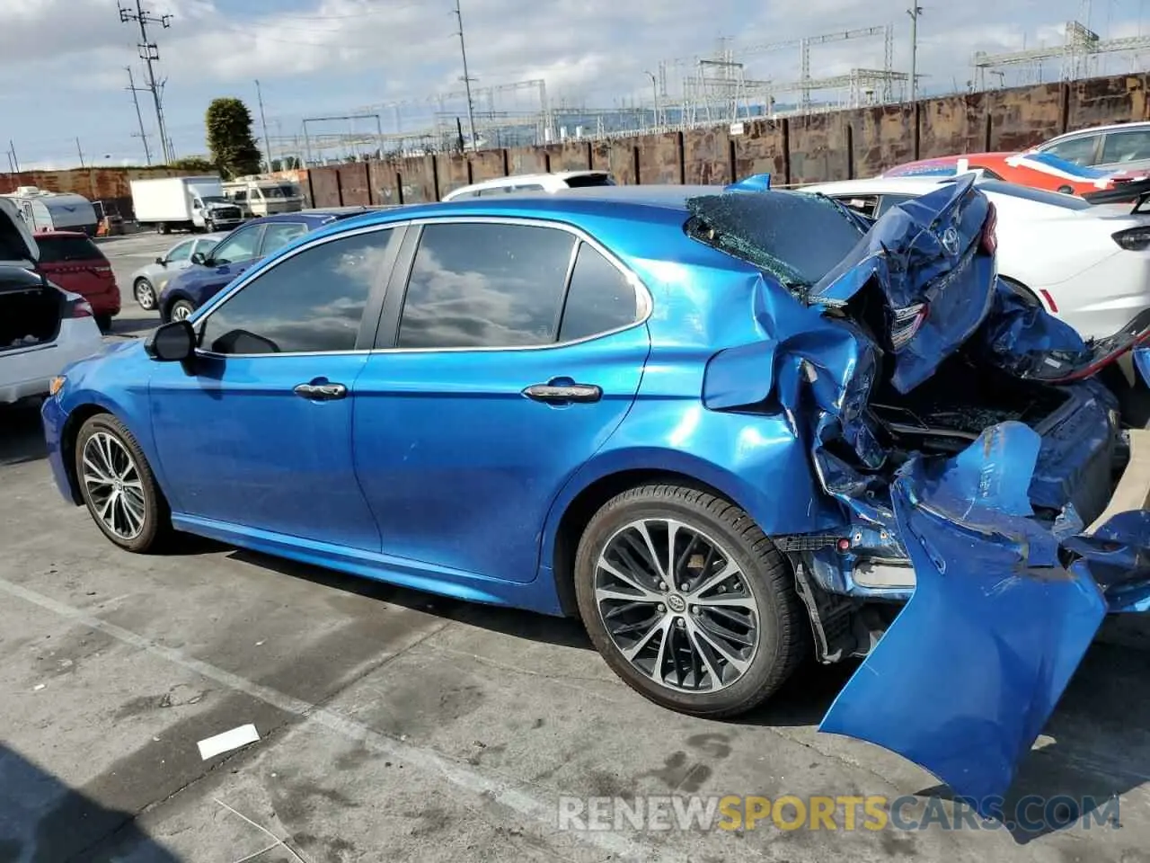 2 Photograph of a damaged car 4T1G11AK4LU342545 TOYOTA CAMRY 2020