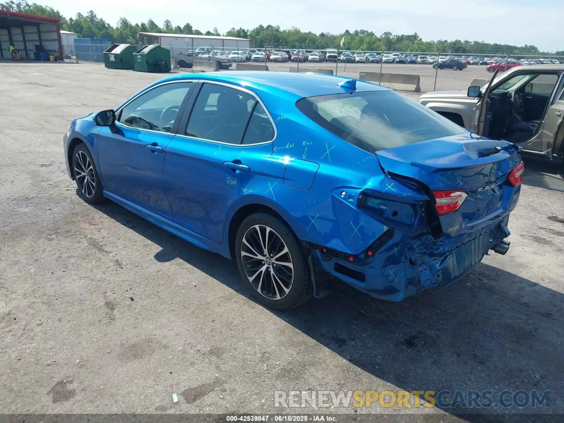 3 Photograph of a damaged car 4T1G11AK4LU343906 TOYOTA CAMRY 2020