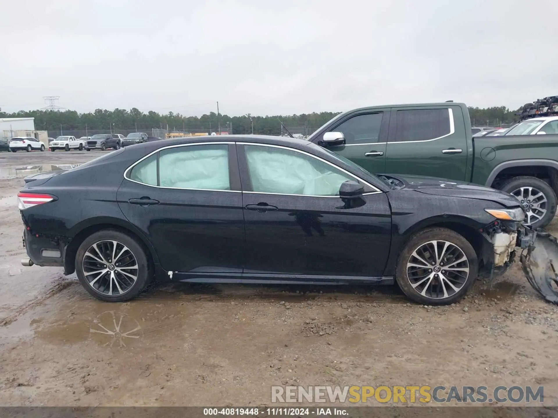 13 Photograph of a damaged car 4T1G11AK4LU347860 TOYOTA CAMRY 2020