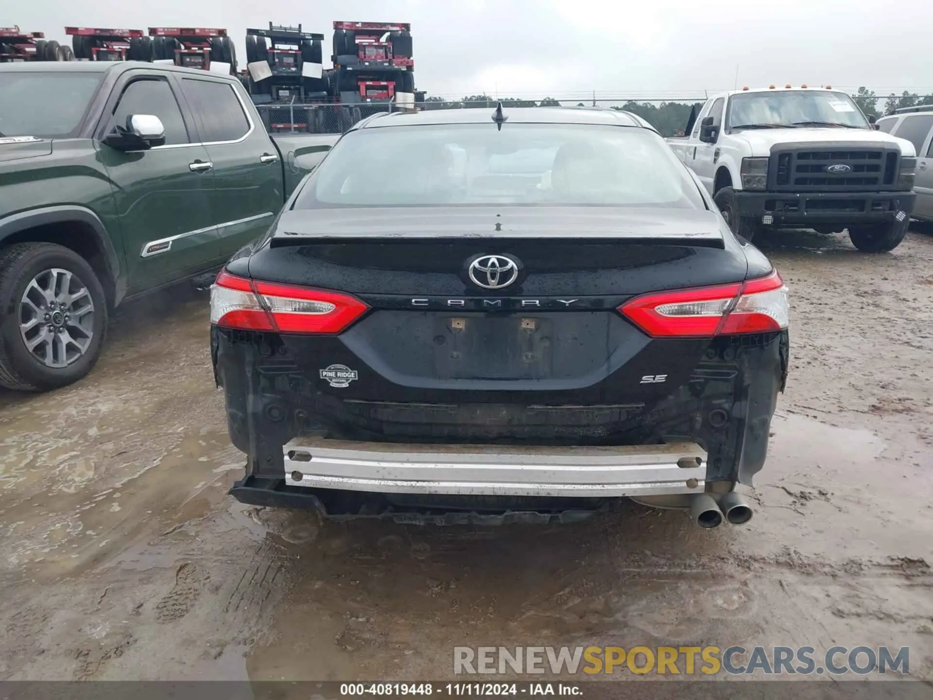 16 Photograph of a damaged car 4T1G11AK4LU347860 TOYOTA CAMRY 2020