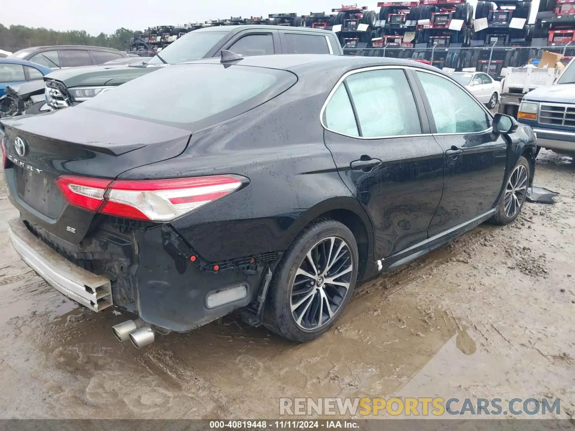 4 Photograph of a damaged car 4T1G11AK4LU347860 TOYOTA CAMRY 2020