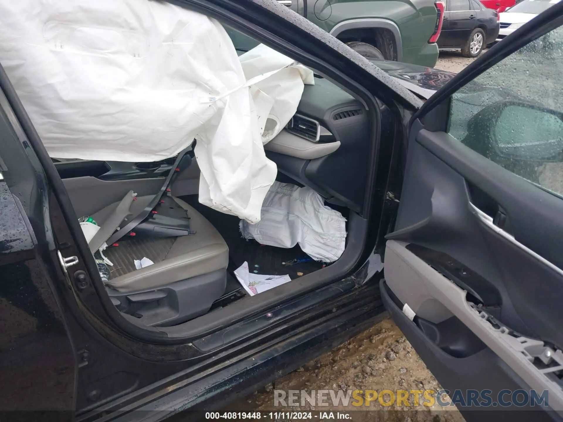 5 Photograph of a damaged car 4T1G11AK4LU347860 TOYOTA CAMRY 2020