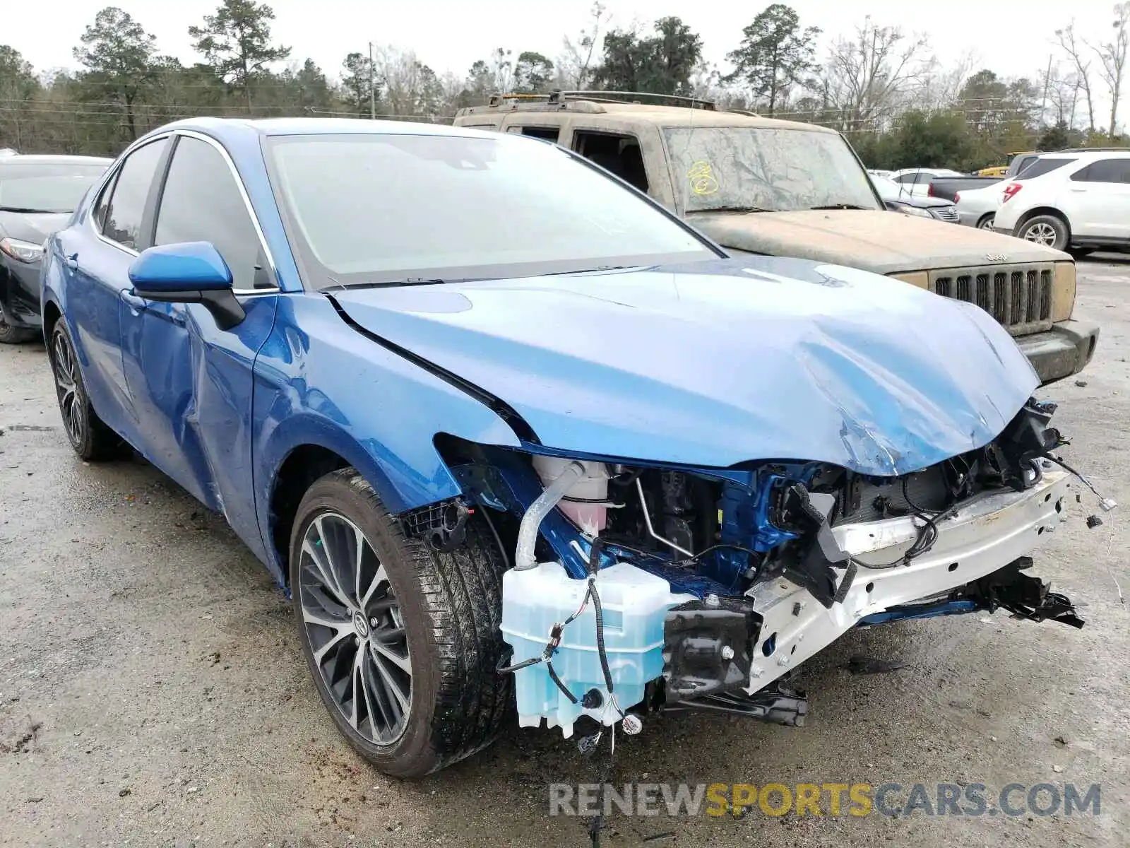 1 Photograph of a damaged car 4T1G11AK4LU351939 TOYOTA CAMRY 2020