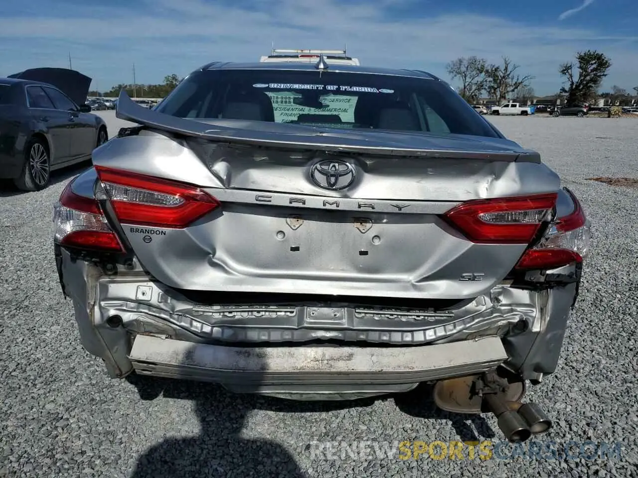 6 Photograph of a damaged car 4T1G11AK4LU357840 TOYOTA CAMRY 2020
