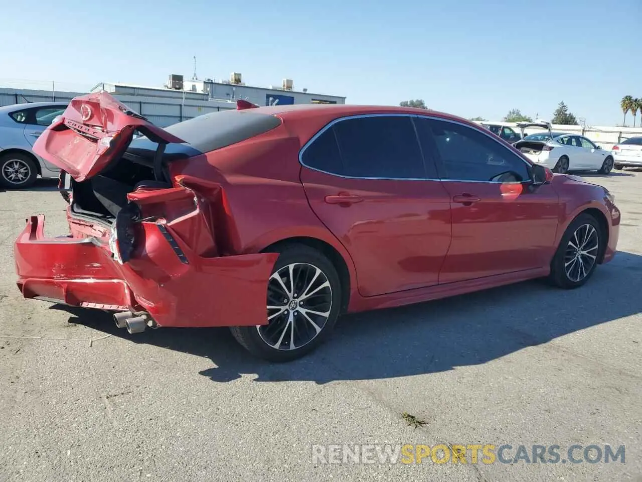3 Photograph of a damaged car 4T1G11AK4LU370278 TOYOTA CAMRY 2020