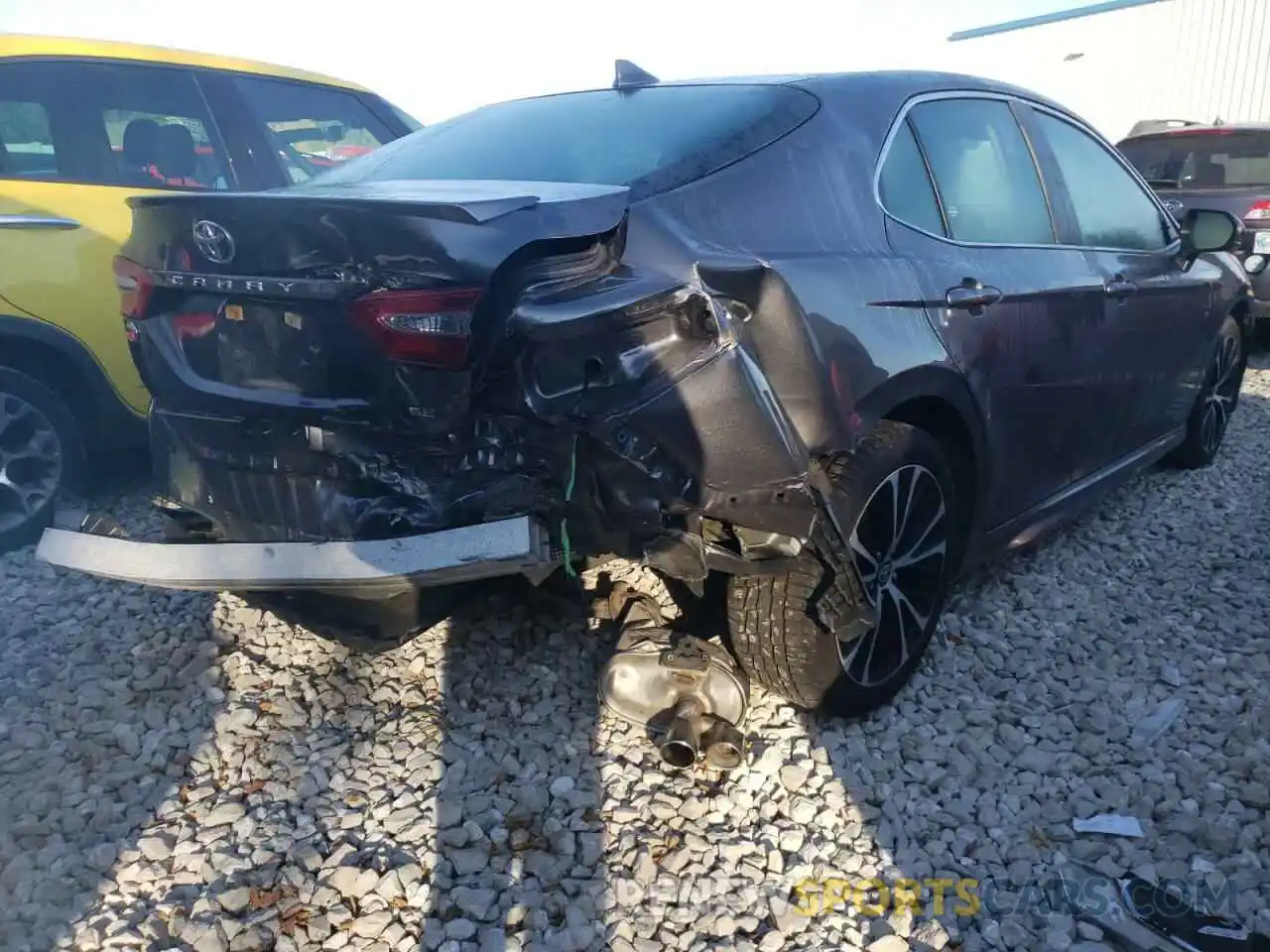 4 Photograph of a damaged car 4T1G11AK4LU505713 TOYOTA CAMRY 2020